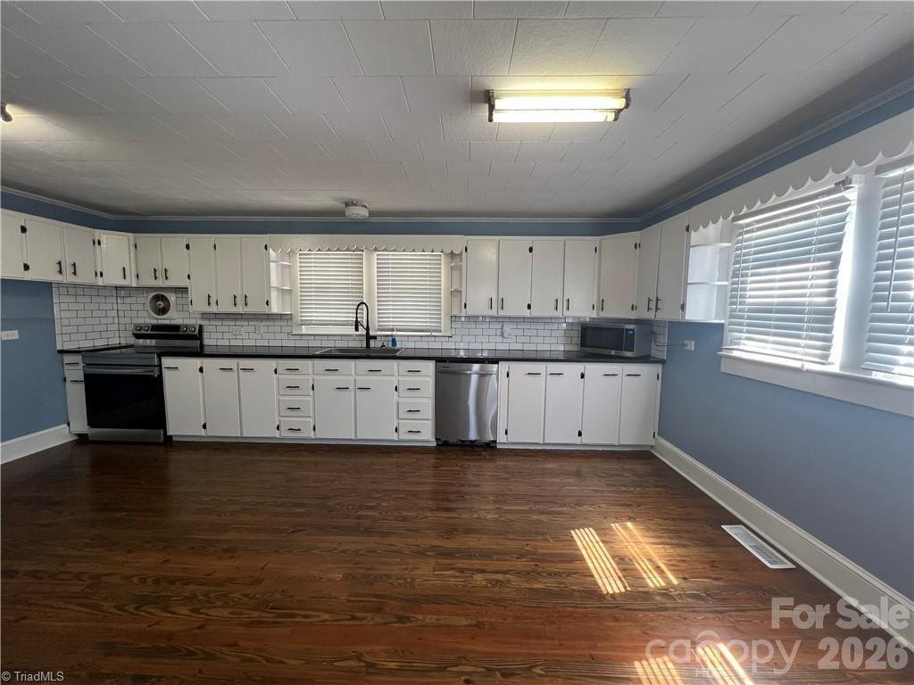 820 Suncrest Orchard Road Property Photo 8
