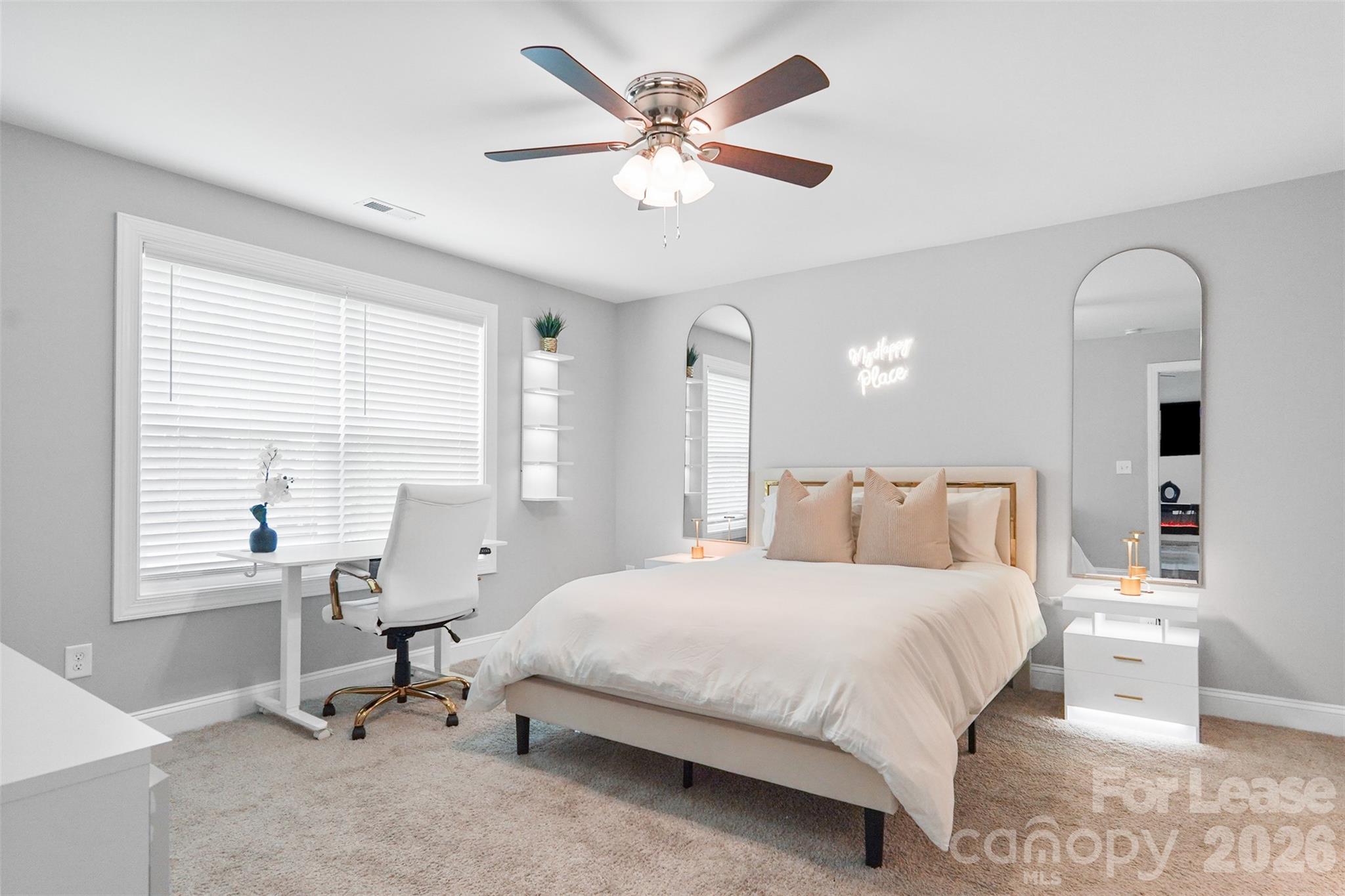 2675 Elmin Street Property Photo 23