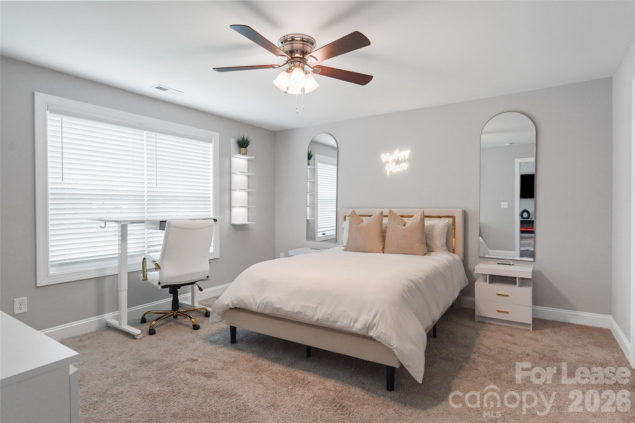 2675 Elmin Street Property Photo 23