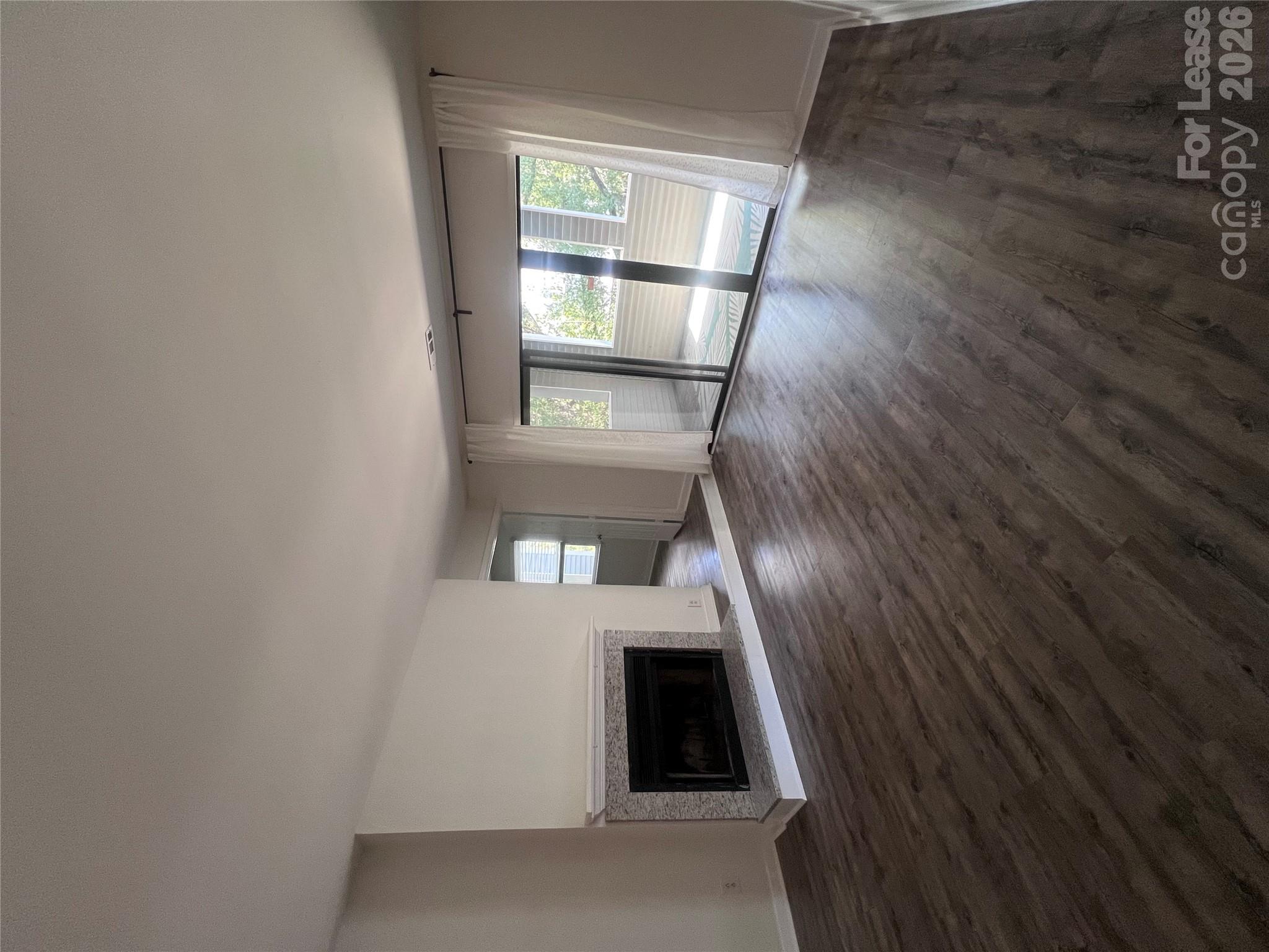 300 E Park Avenue Property Photo 10