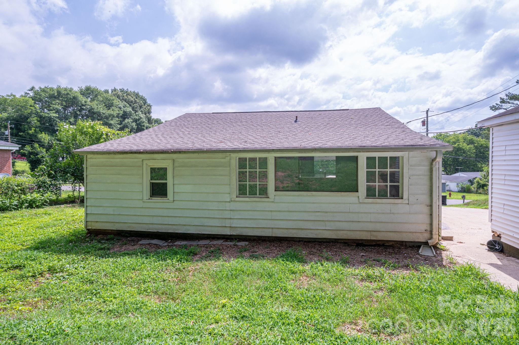 2639 Springbrook Circle Property Photo 44