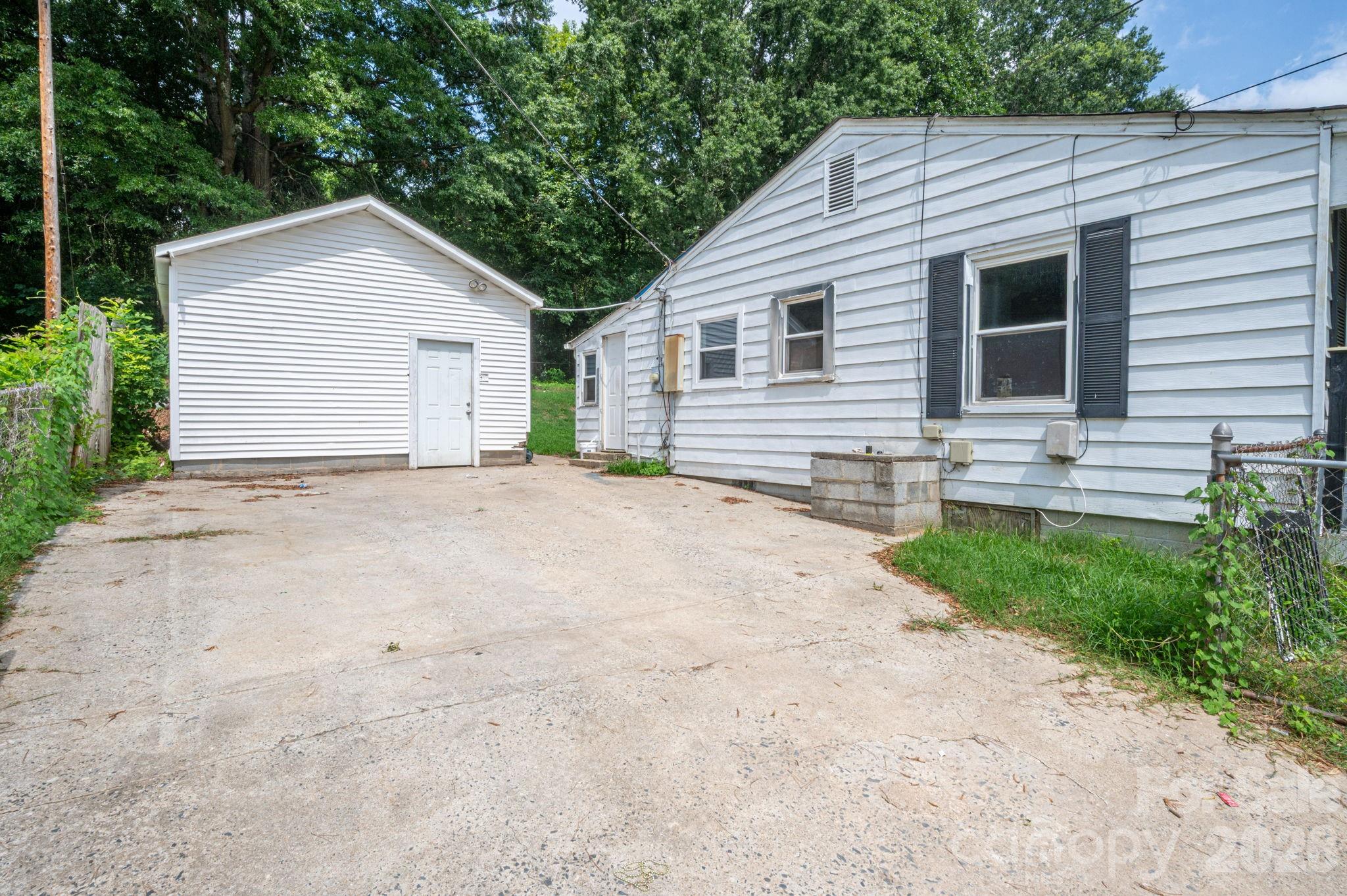2639 Springbrook Circle Property Photo 48