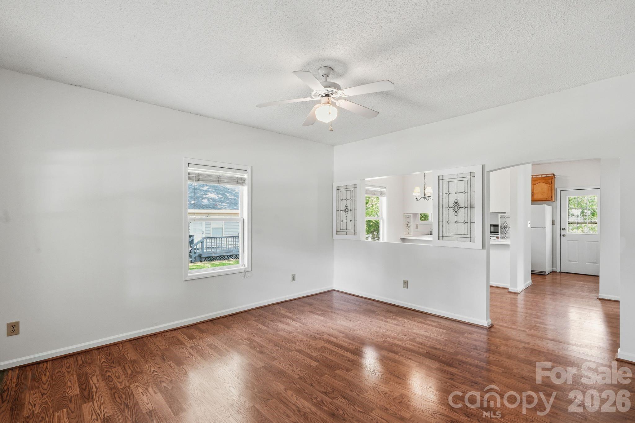 206 Sixth Street Property Photo 6