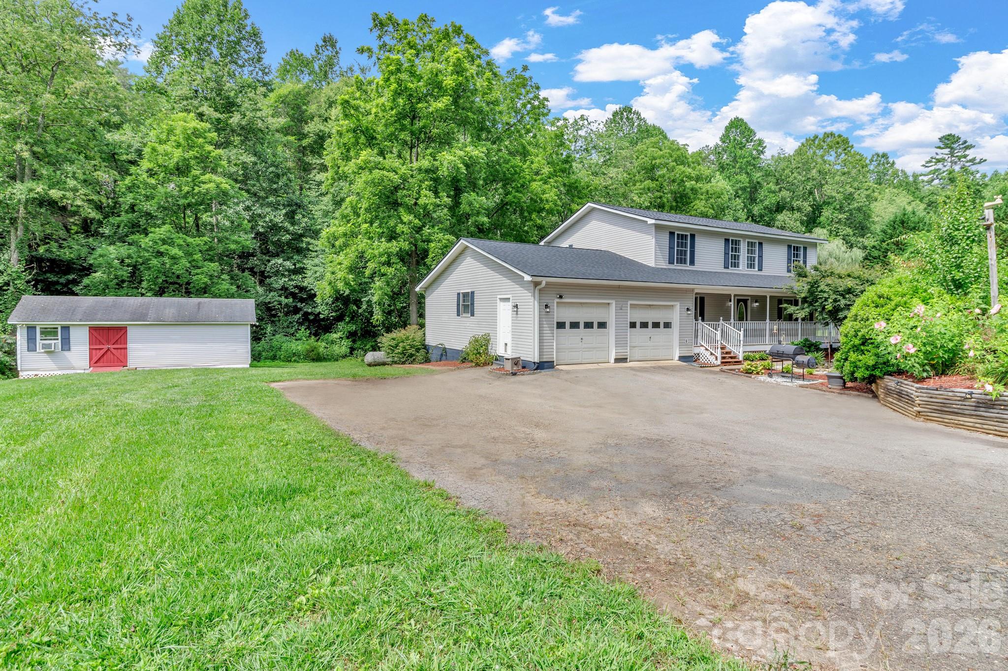 11 Aquarian Way Property Photo 1