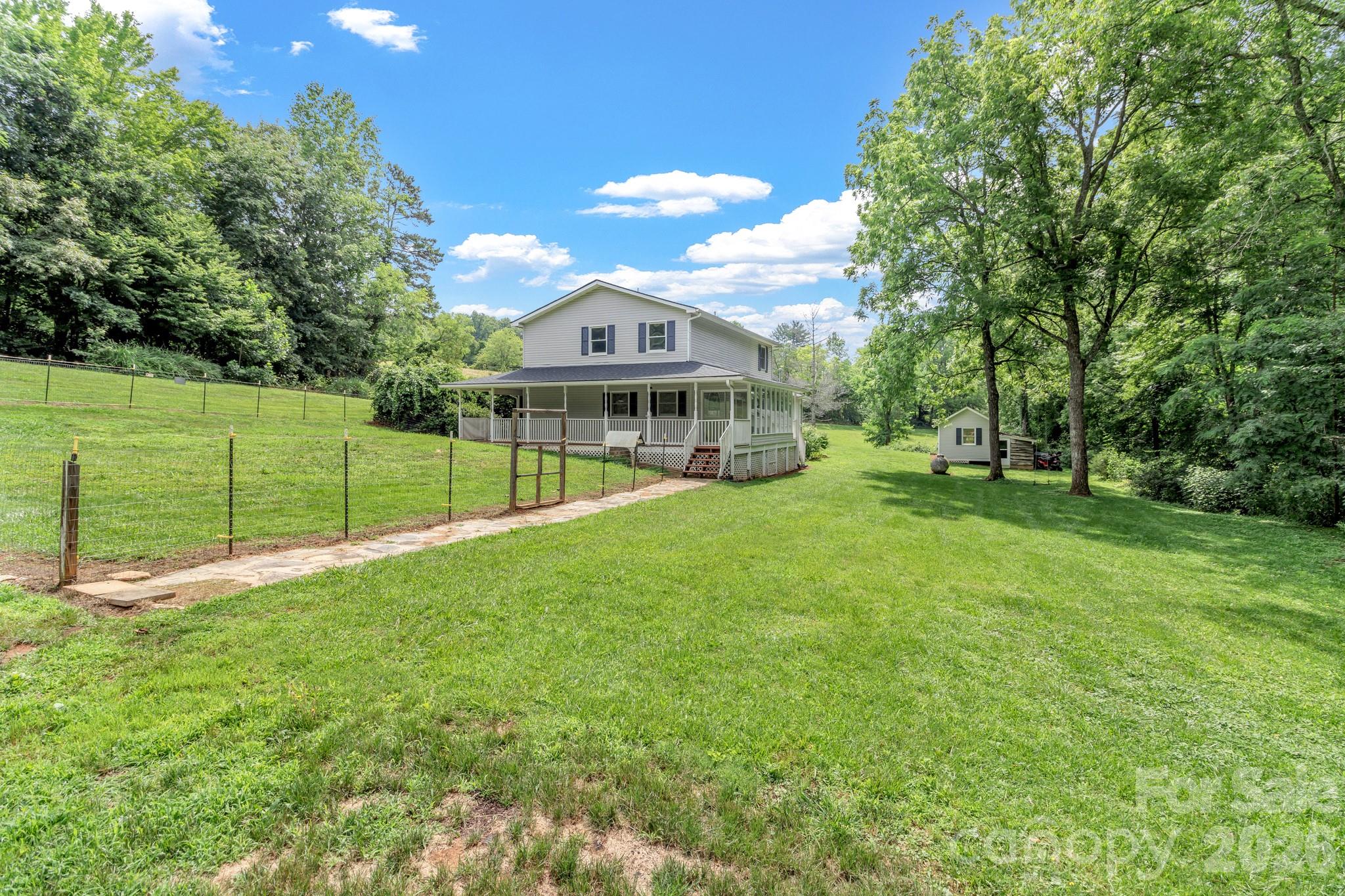 11 Aquarian Way Property Photo 3