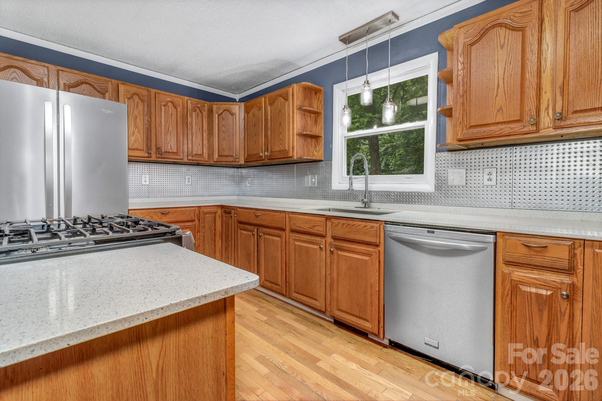 11 Aquarian Way Property Photo 8