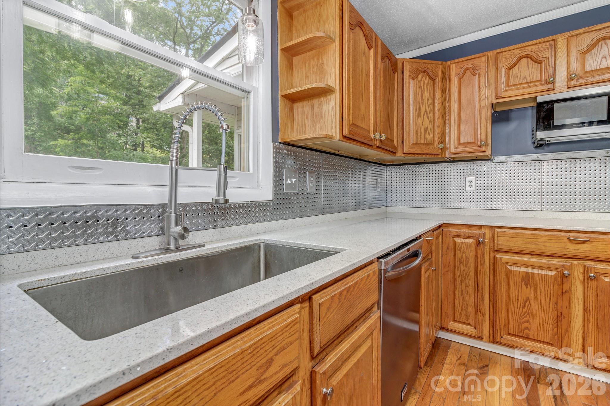 11 Aquarian Way Property Photo 10