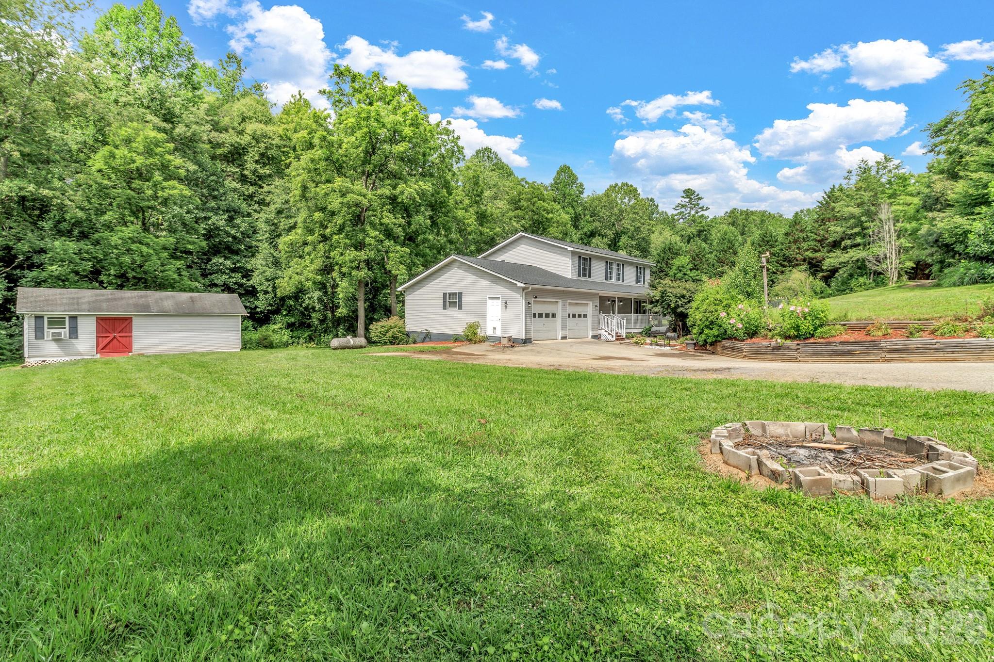 11 Aquarian Way Property Photo 42