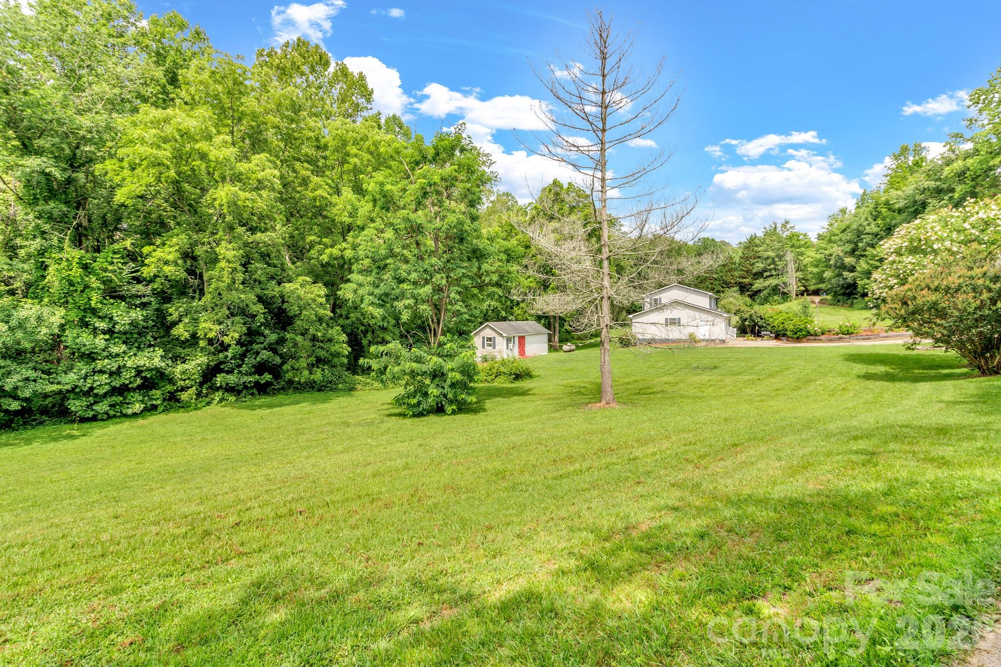 11 Aquarian Way Property Photo 44