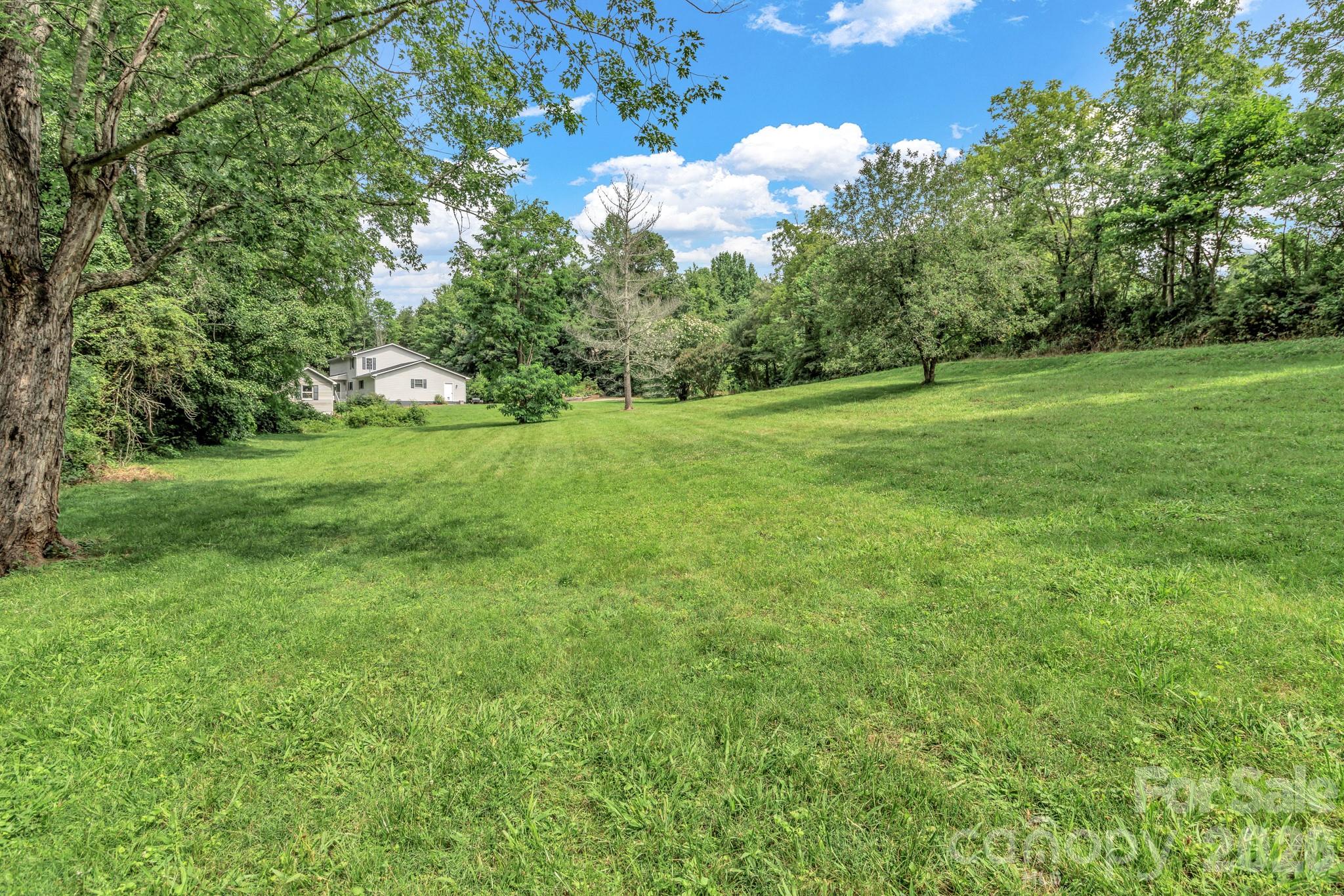 11 Aquarian Way Property Photo 47