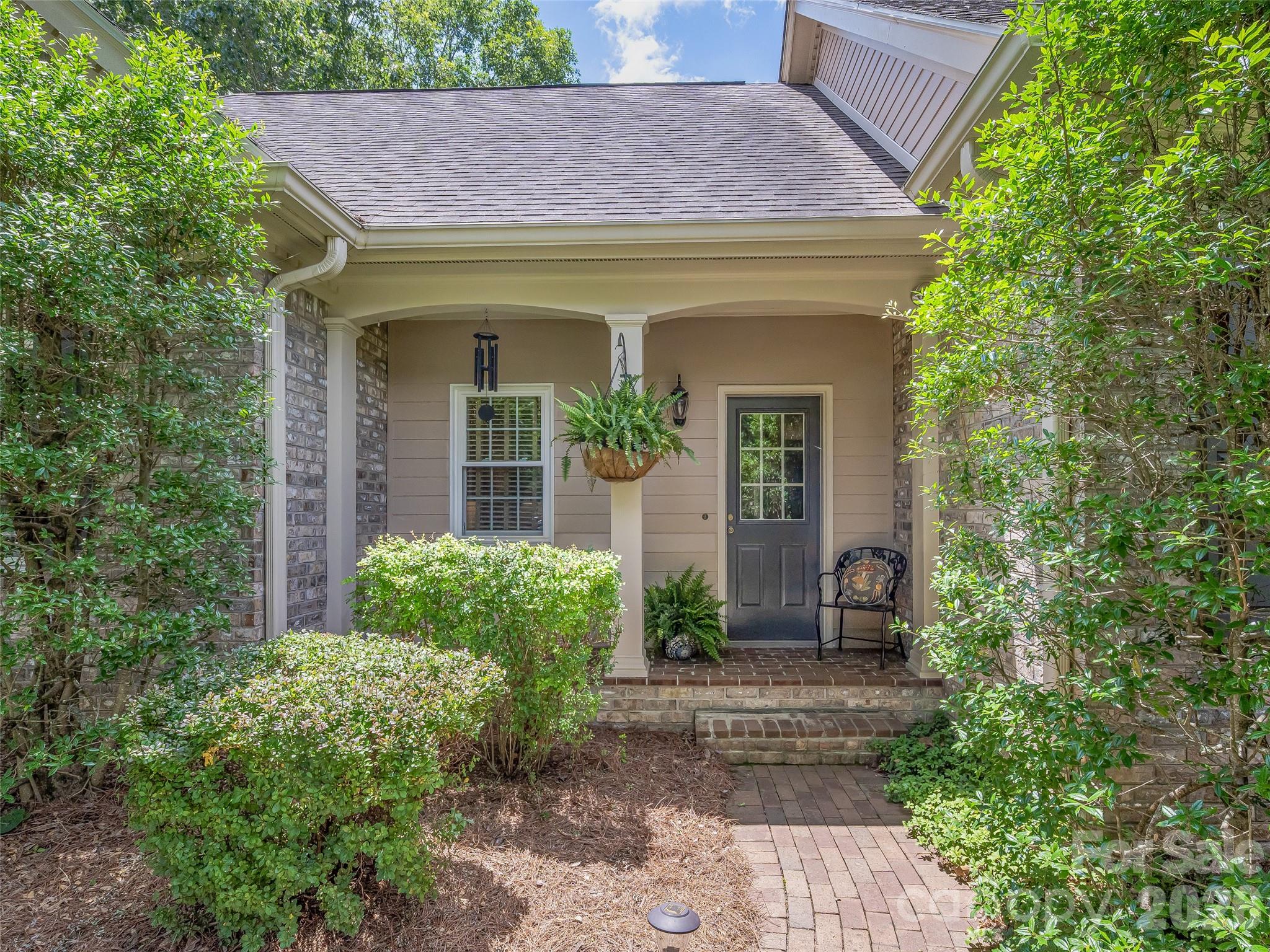 1005 Windsor Drive Property Photo 18