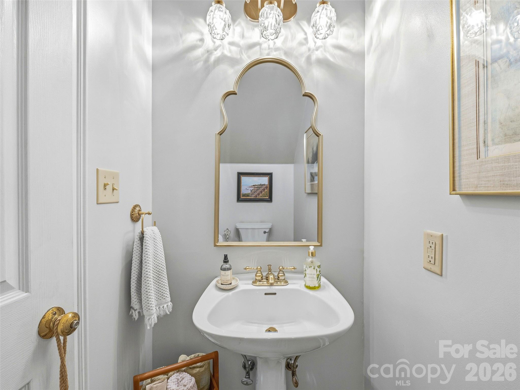 1005 Windsor Drive Property Photo 19