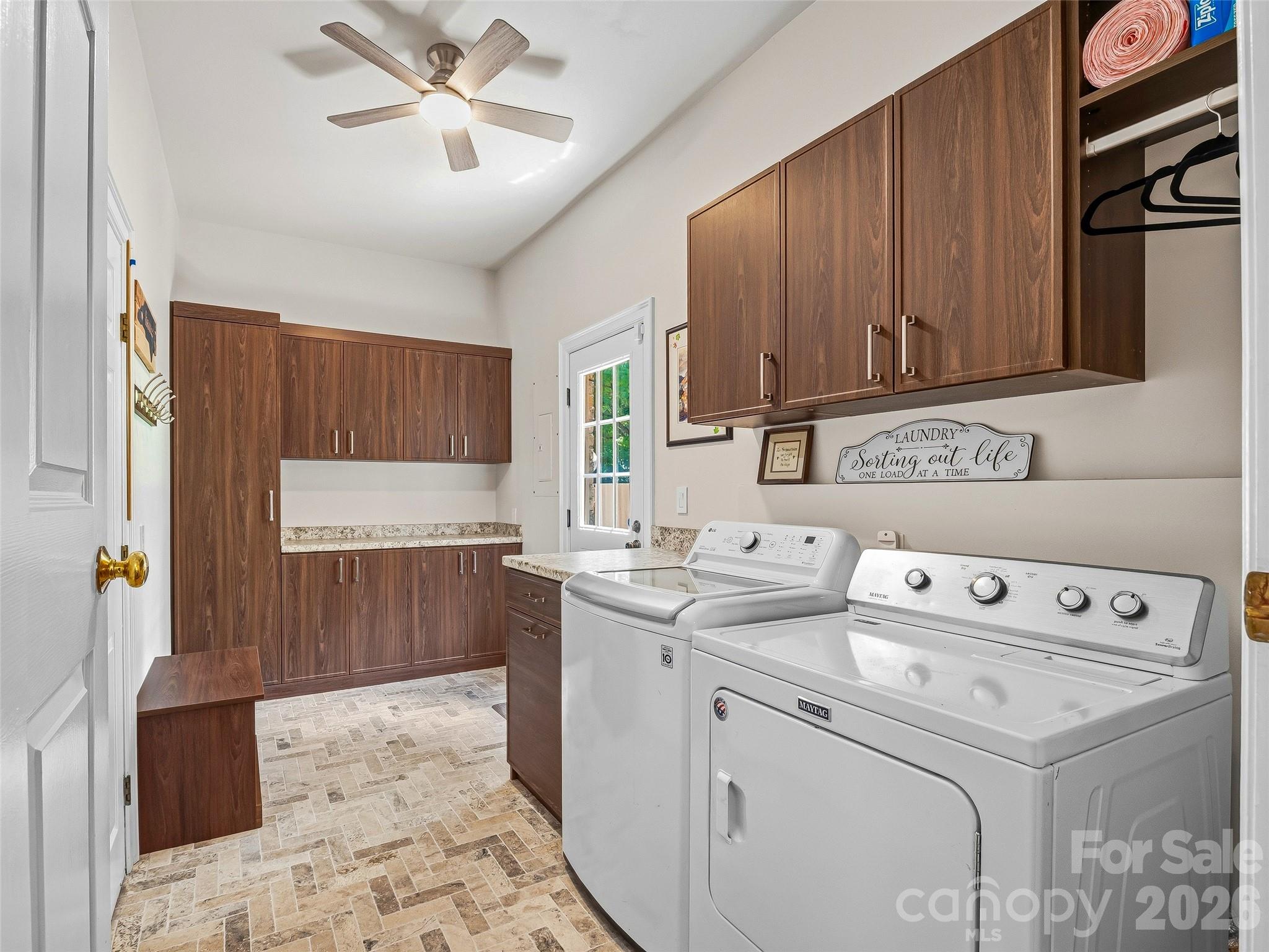 1005 Windsor Drive Property Photo 33