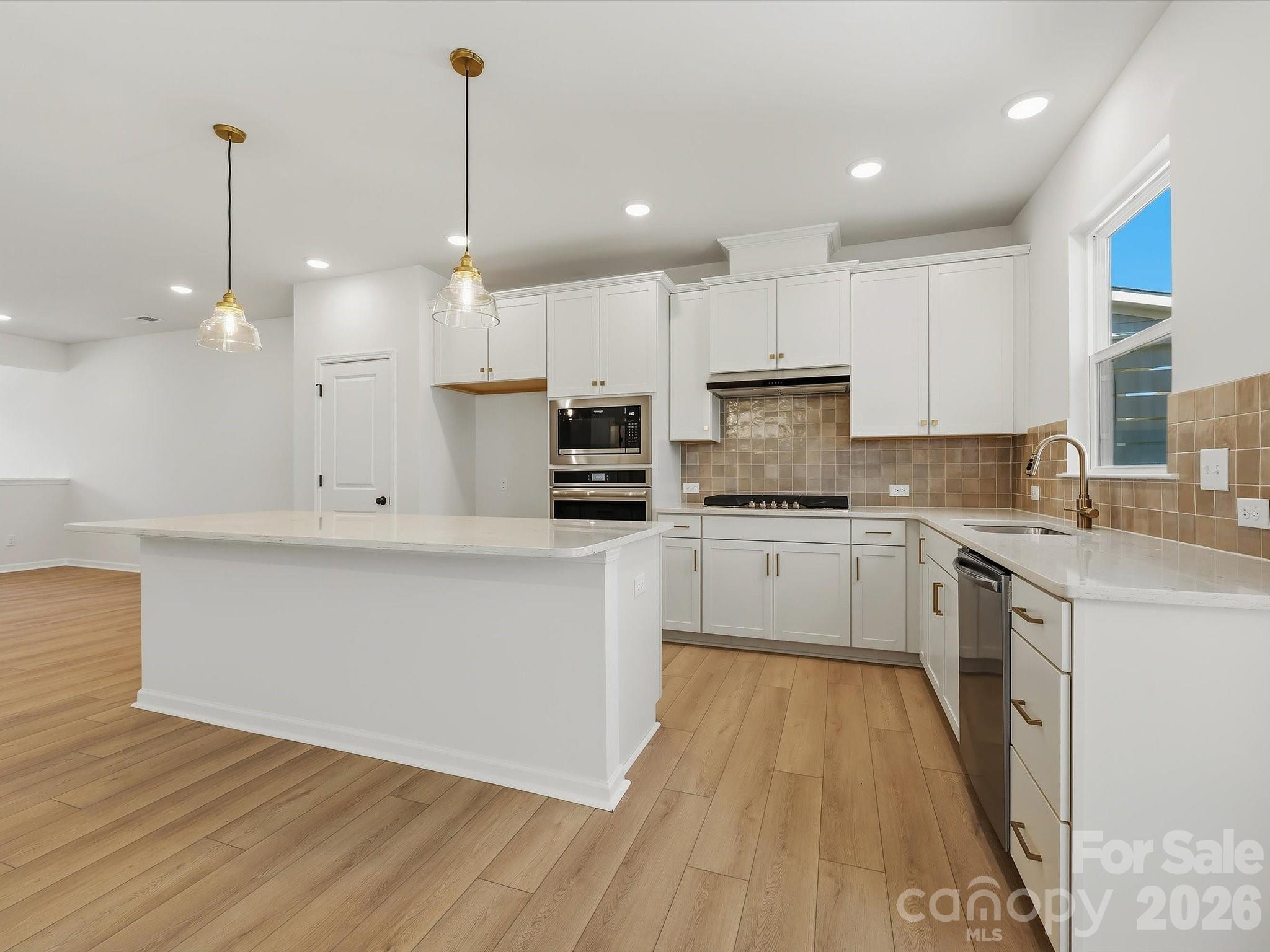 10024 Mamillion Drive Property Photo 1