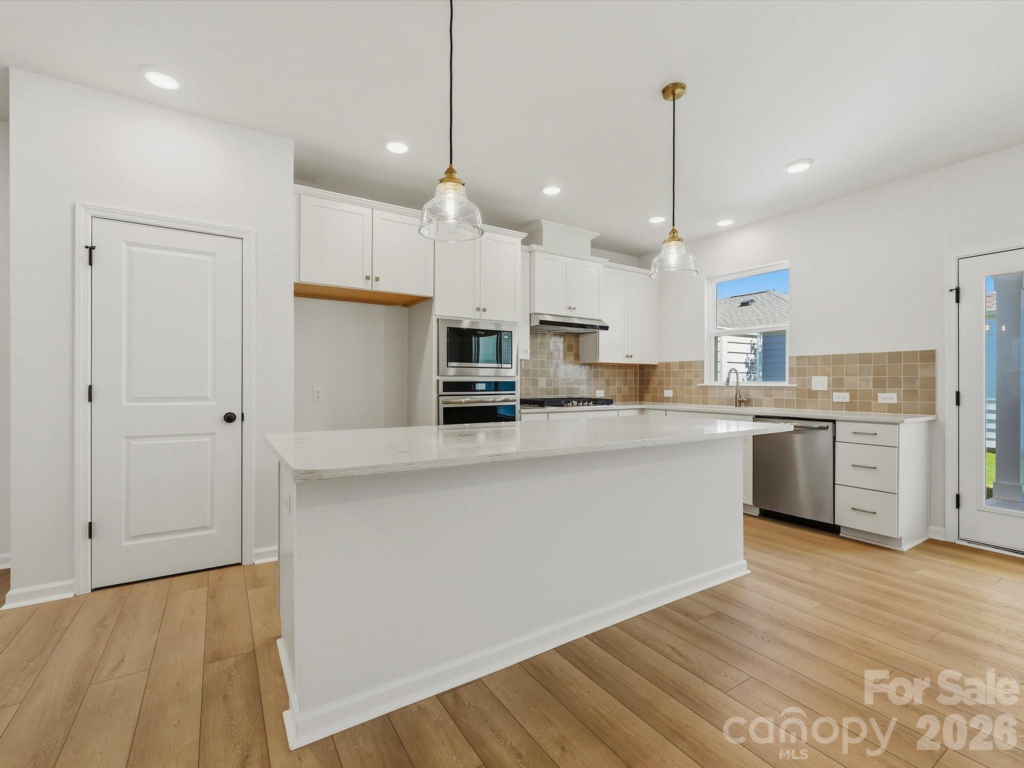 10024 Mamillion Drive Property Photo 12