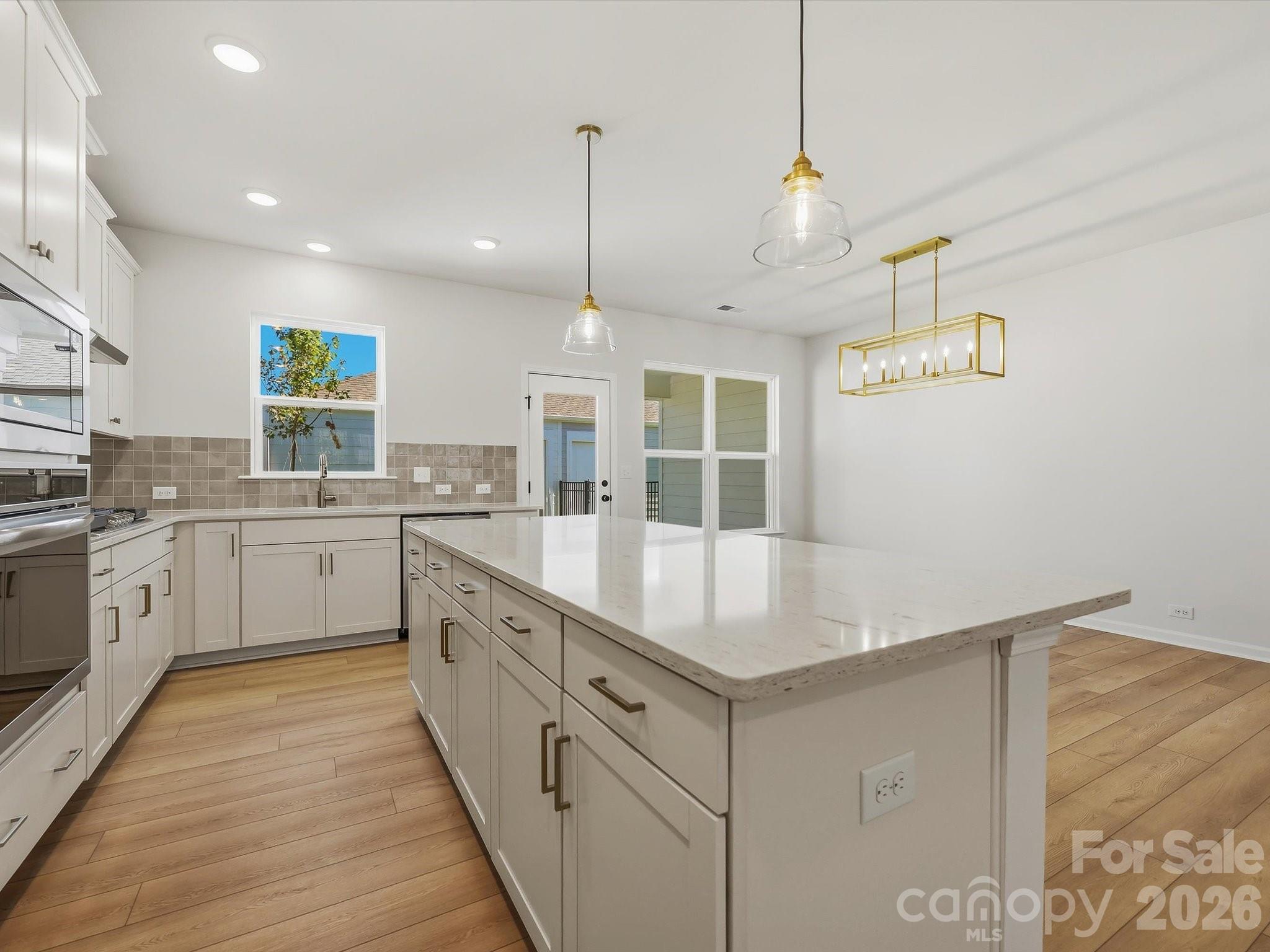 10024 Mamillion Drive Property Photo 14