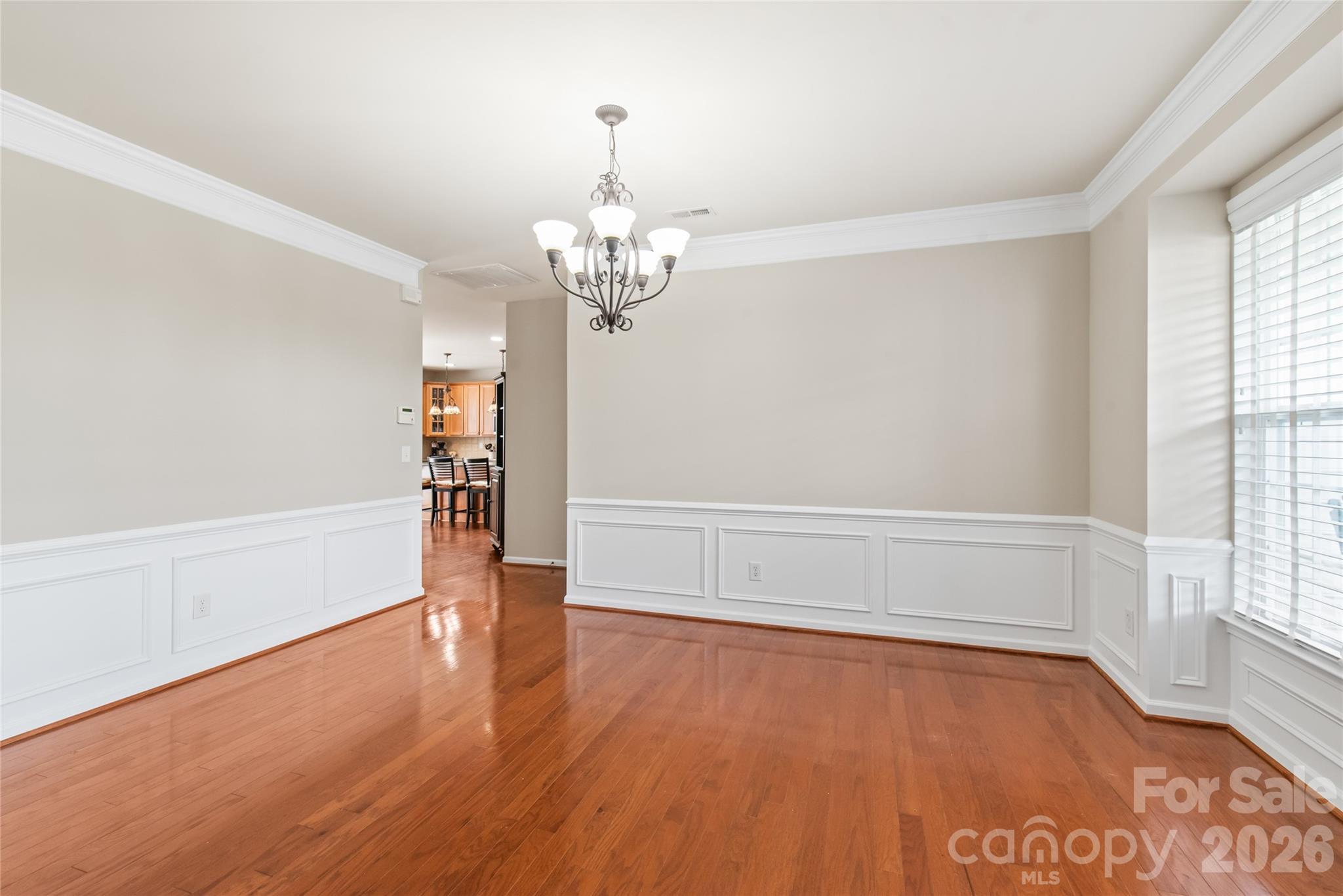 1906 Birchbrook Court Property Photo 8