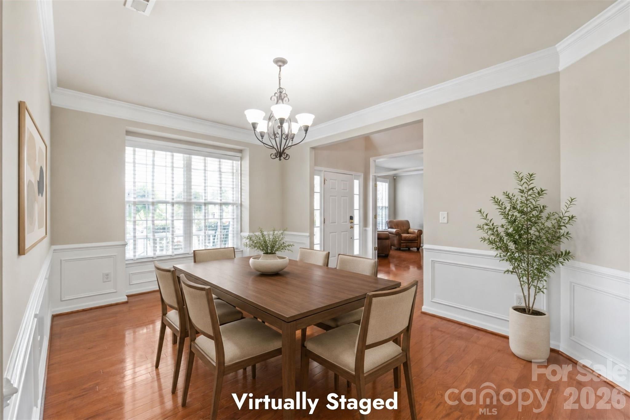 1906 Birchbrook Court Property Photo 9
