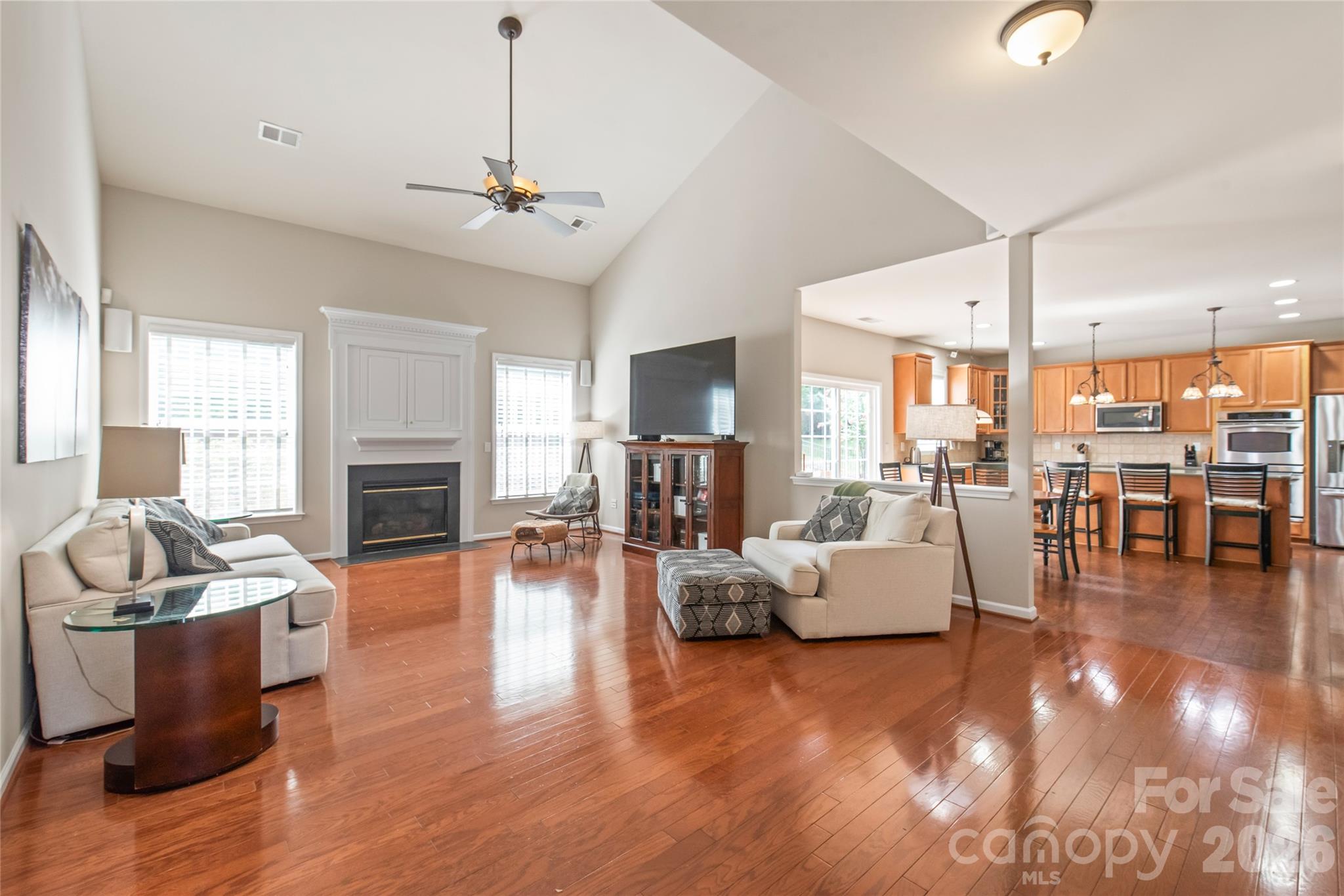 1906 Birchbrook Court Property Photo 12