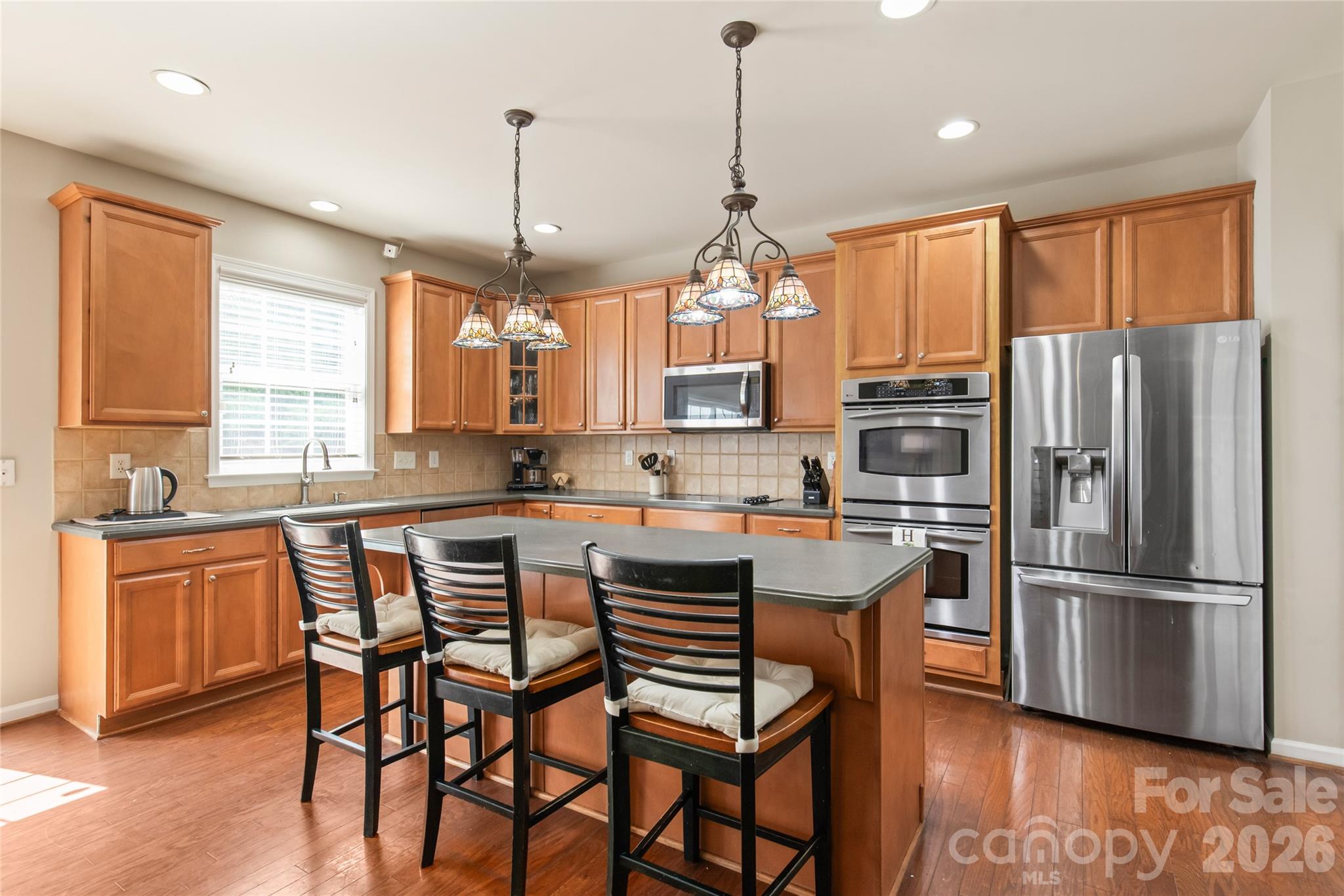1906 Birchbrook Court Property Photo 18
