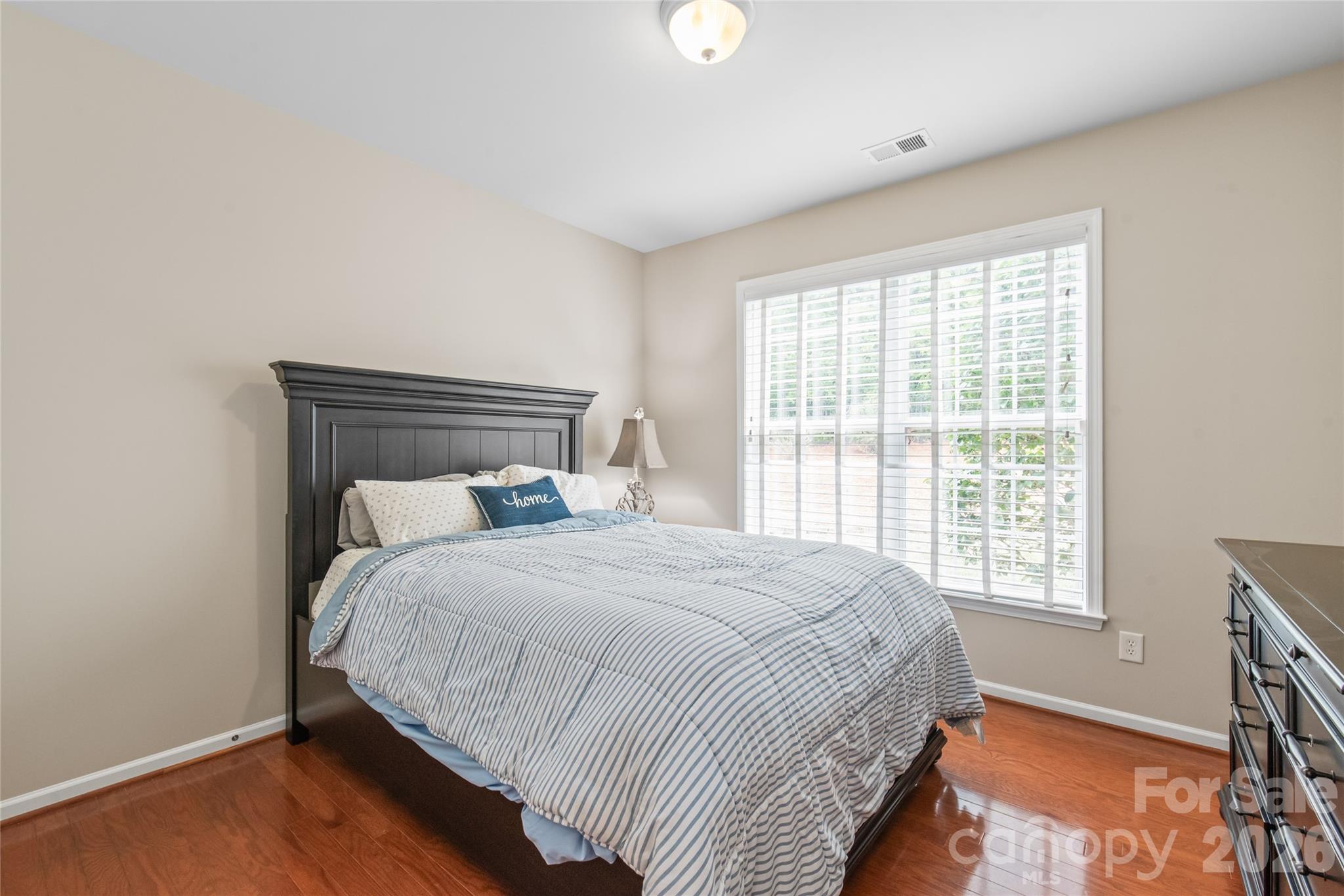 1906 Birchbrook Court Property Photo 25