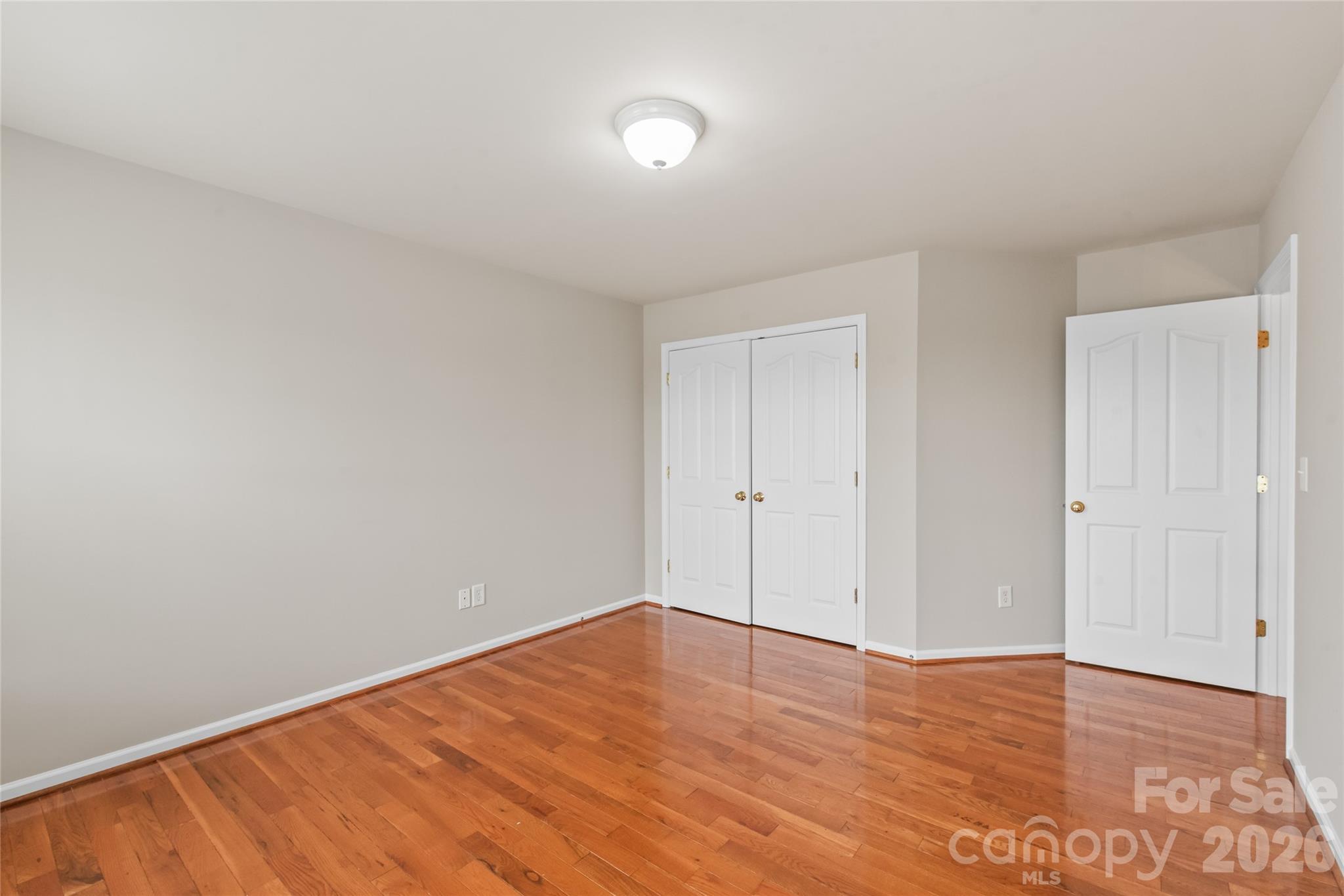 1906 Birchbrook Court Property Photo 38