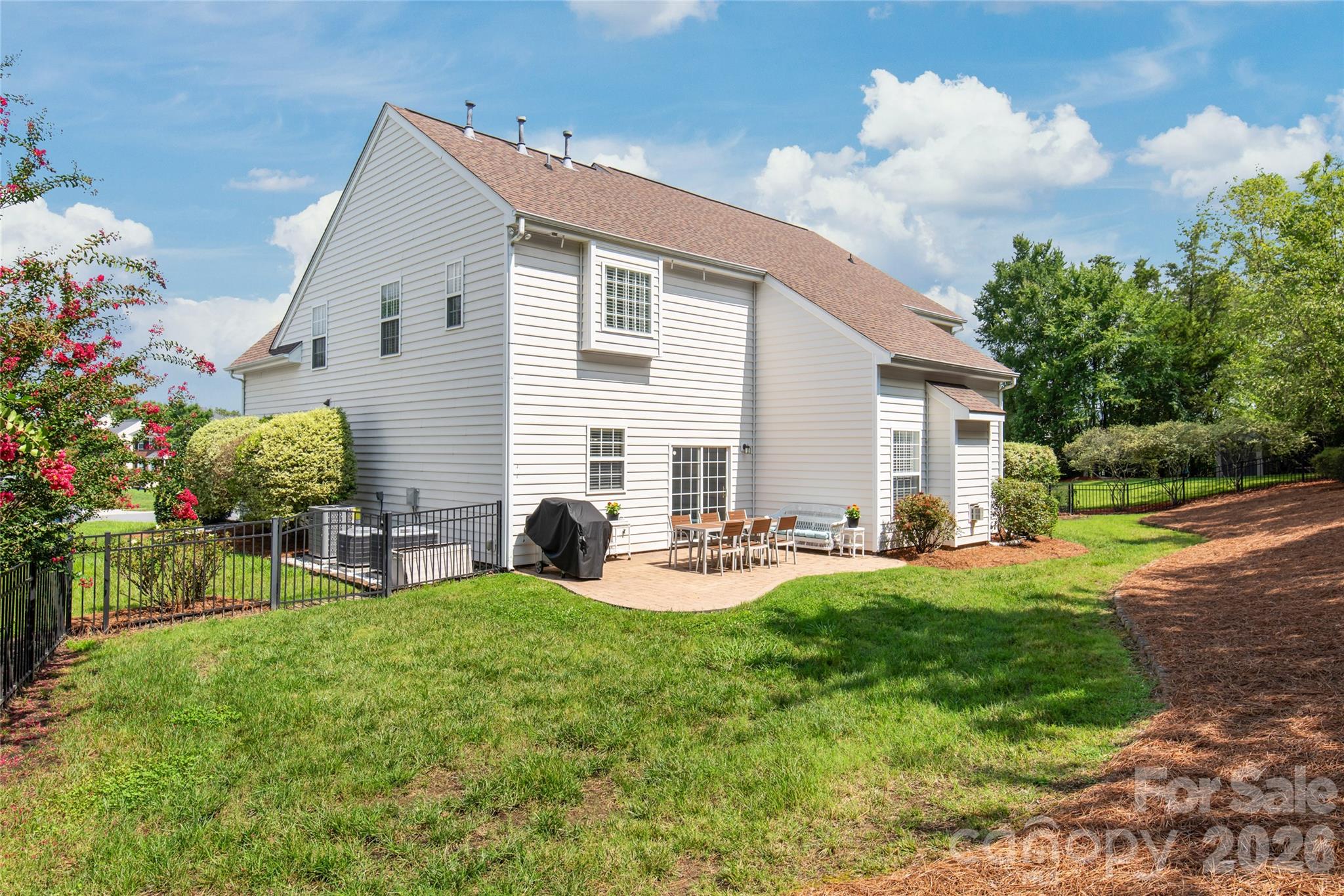 1906 Birchbrook Court Property Photo 46