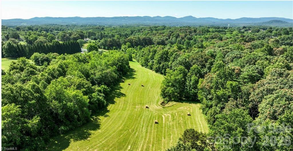 826 Suncrest Orchard Road Property Photo 1