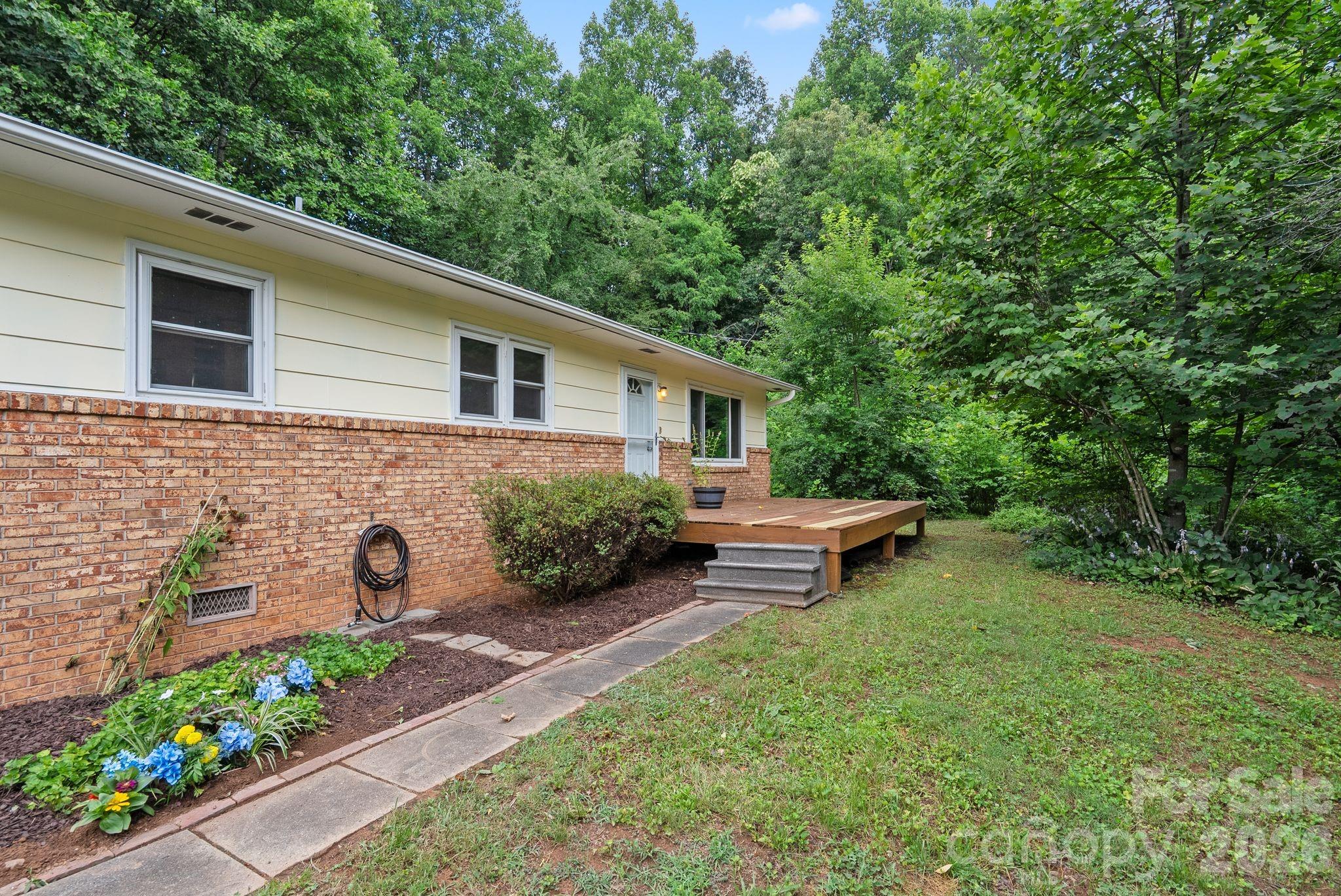 167 Olympic Drive Property Photo 2