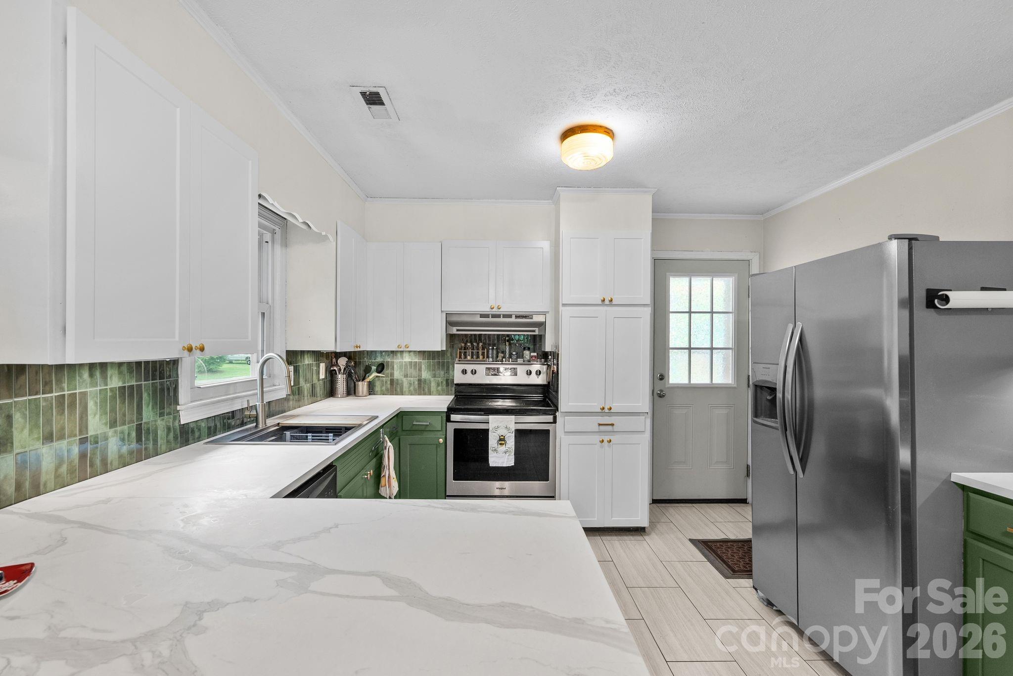 167 Olympic Drive Property Photo 4
