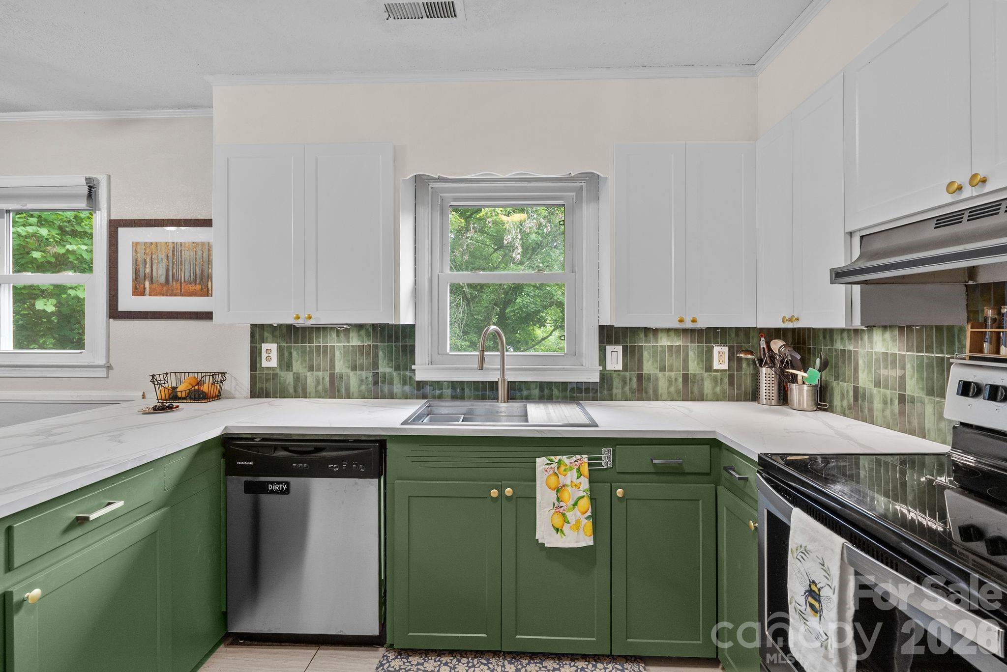 167 Olympic Drive Property Photo 6