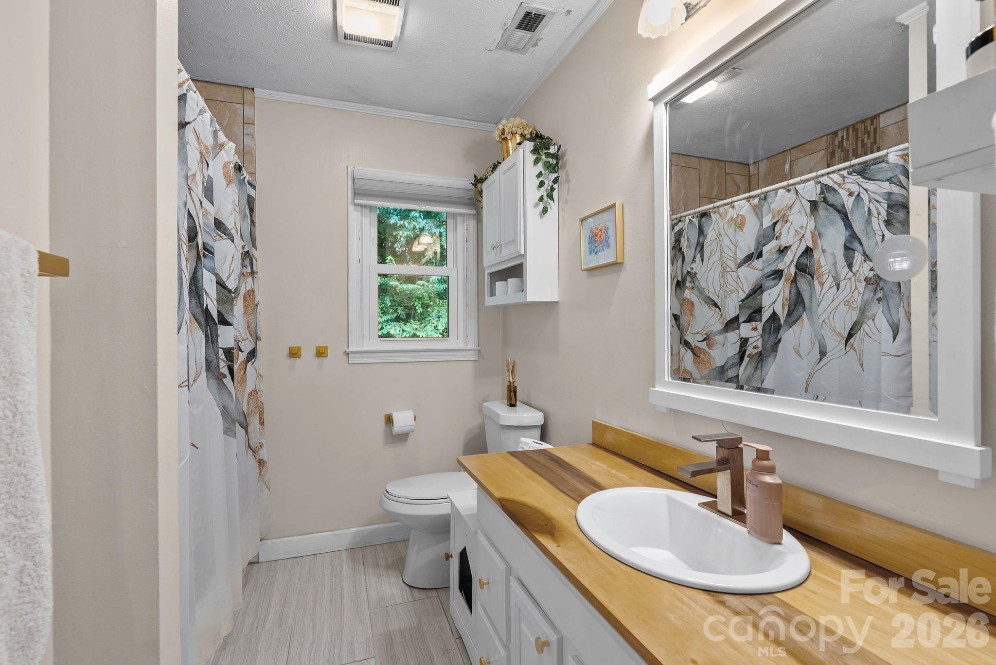 167 Olympic Drive Property Photo 9