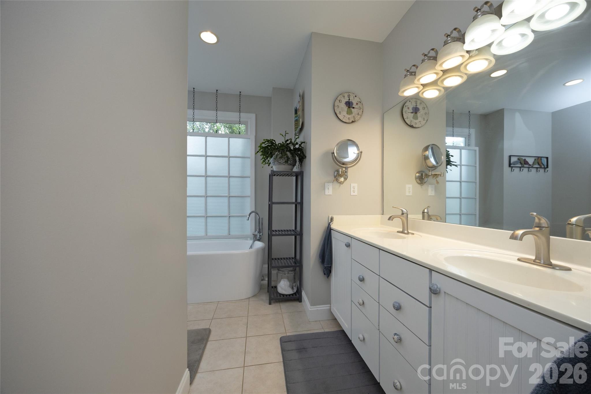 100 Fairmont Place Property Photo 24