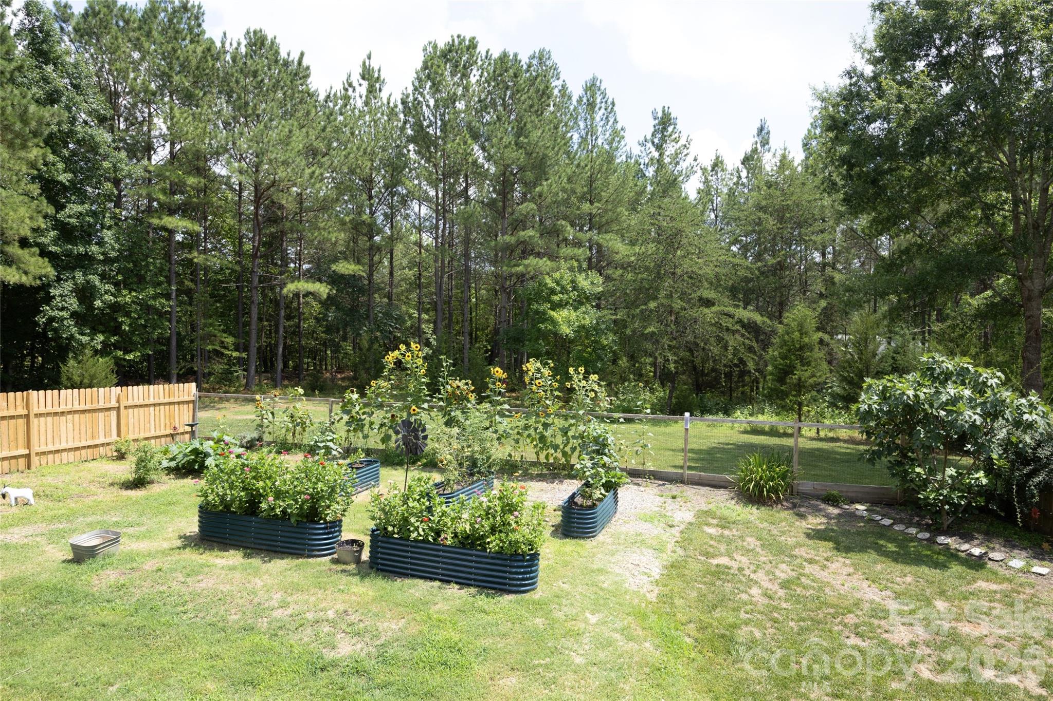 100 Fairmont Place Property Photo 32