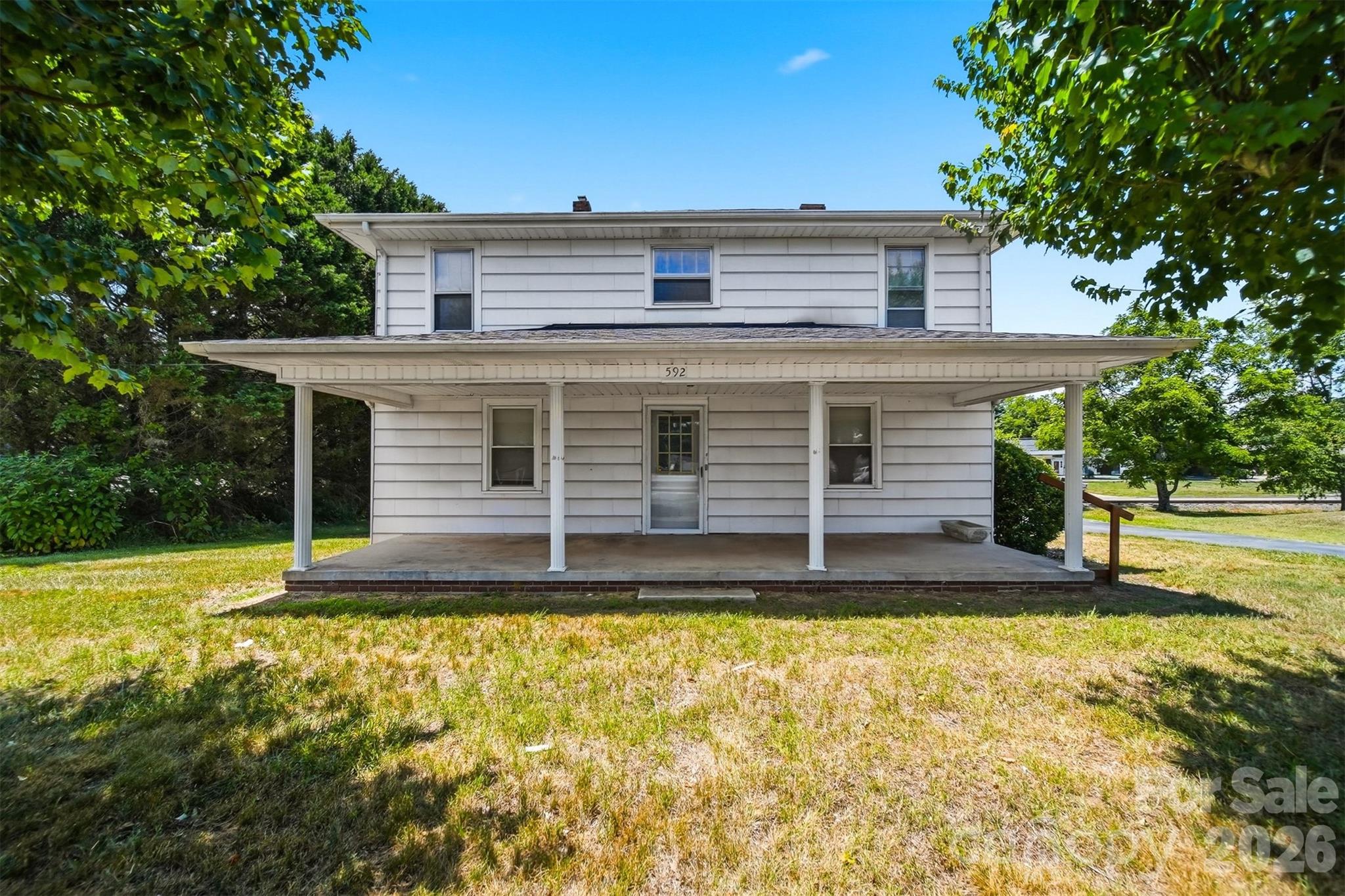 592 Main Street Property Photo 1