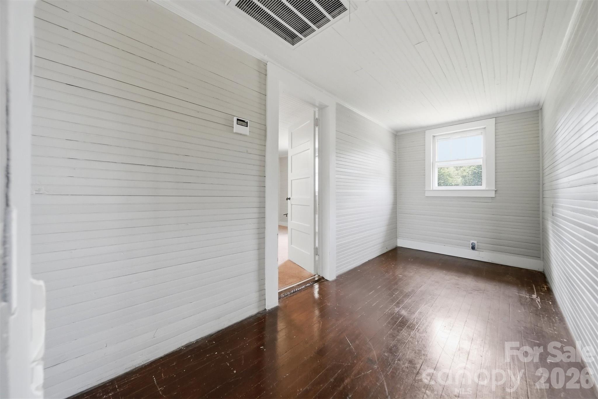 592 Main Street Property Photo 18