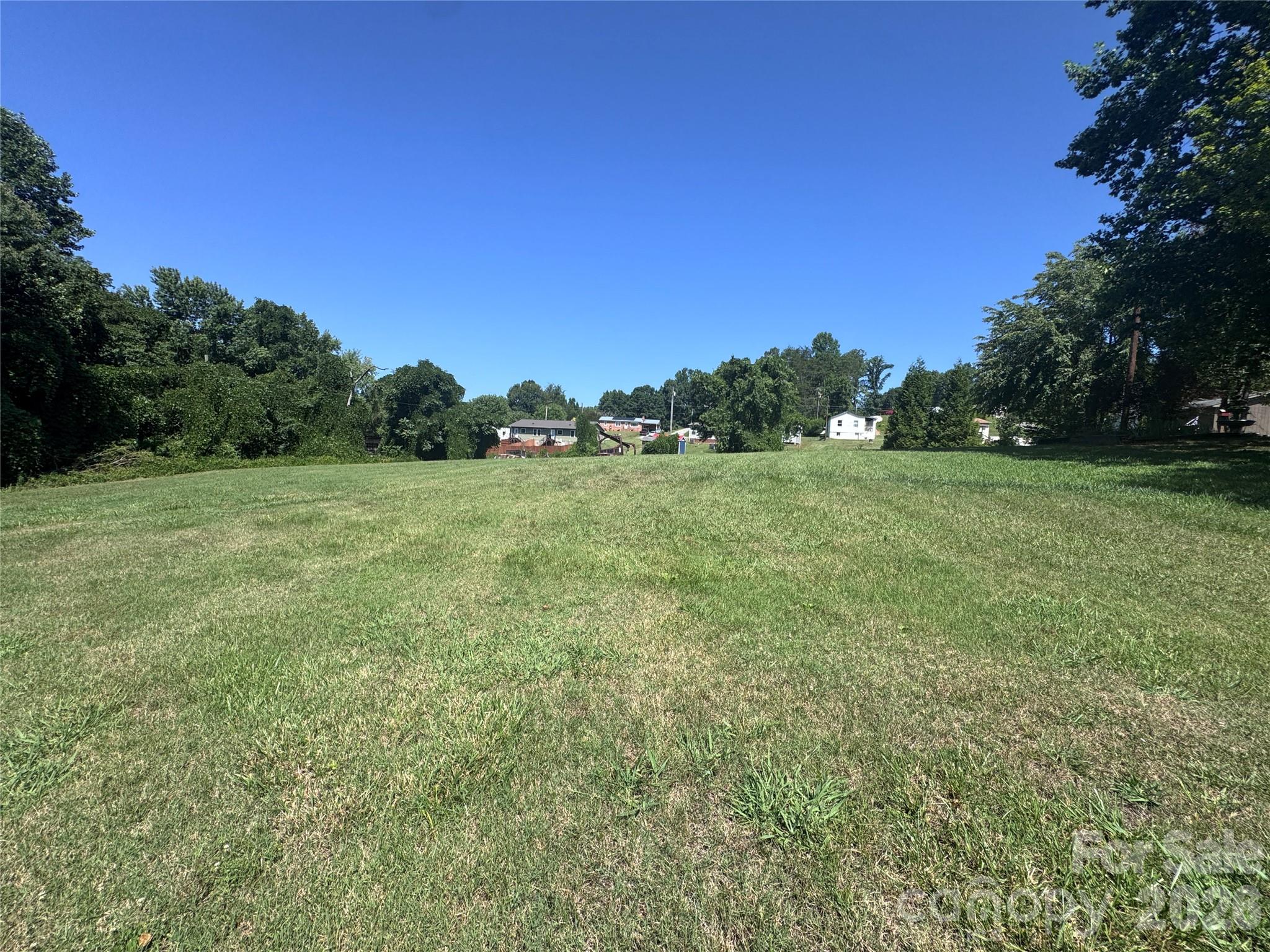 000 Miller Avenue Property Photo 2