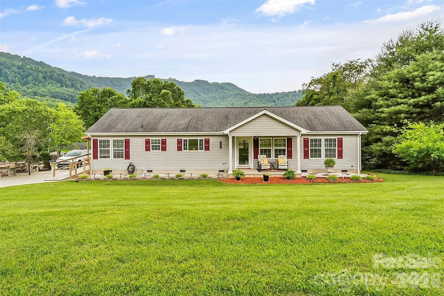 1162 Mountain Breeze Drive Lot 1 Property Photo 2