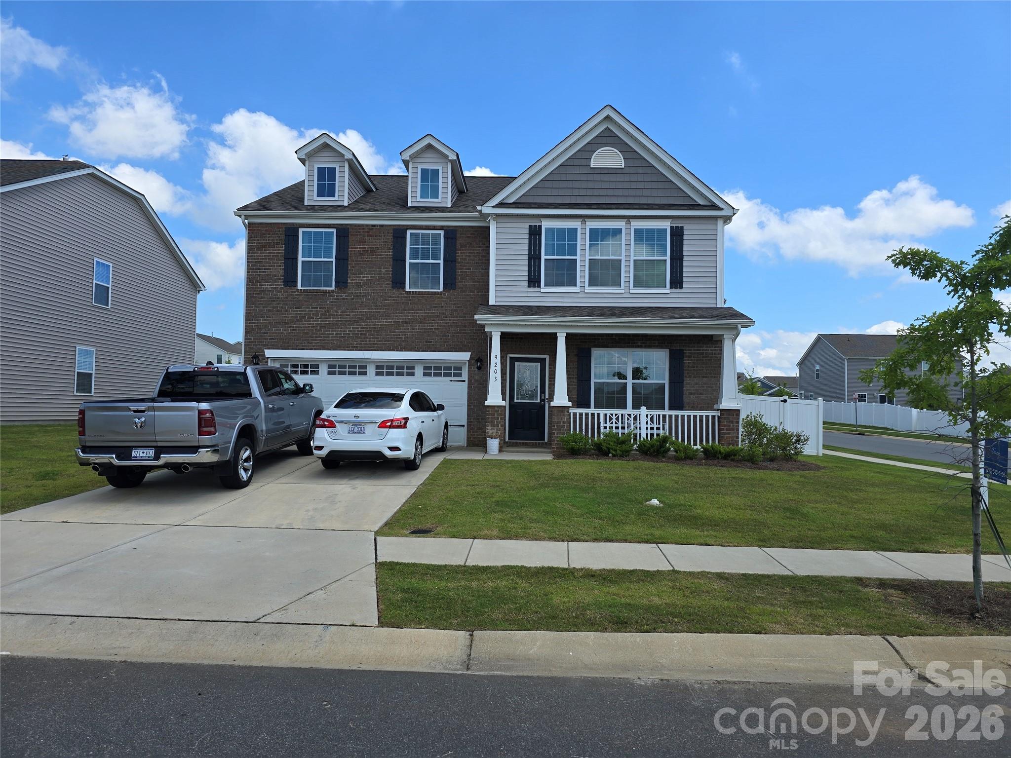 9203 Mackinaw Drive Property Photo 1