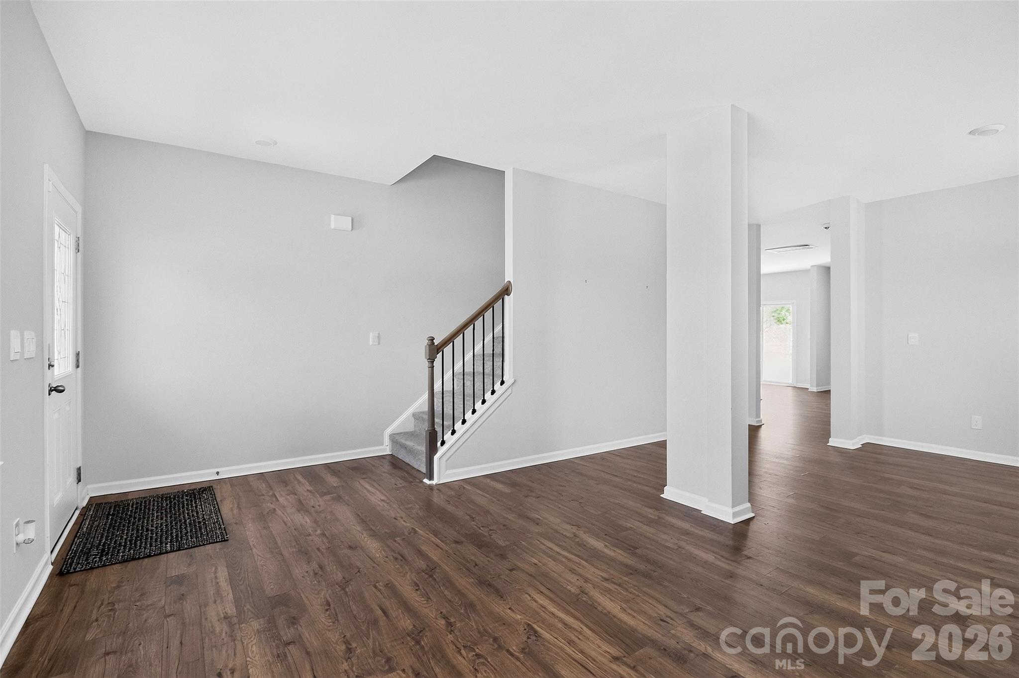 9203 Mackinaw Drive Property Photo 3