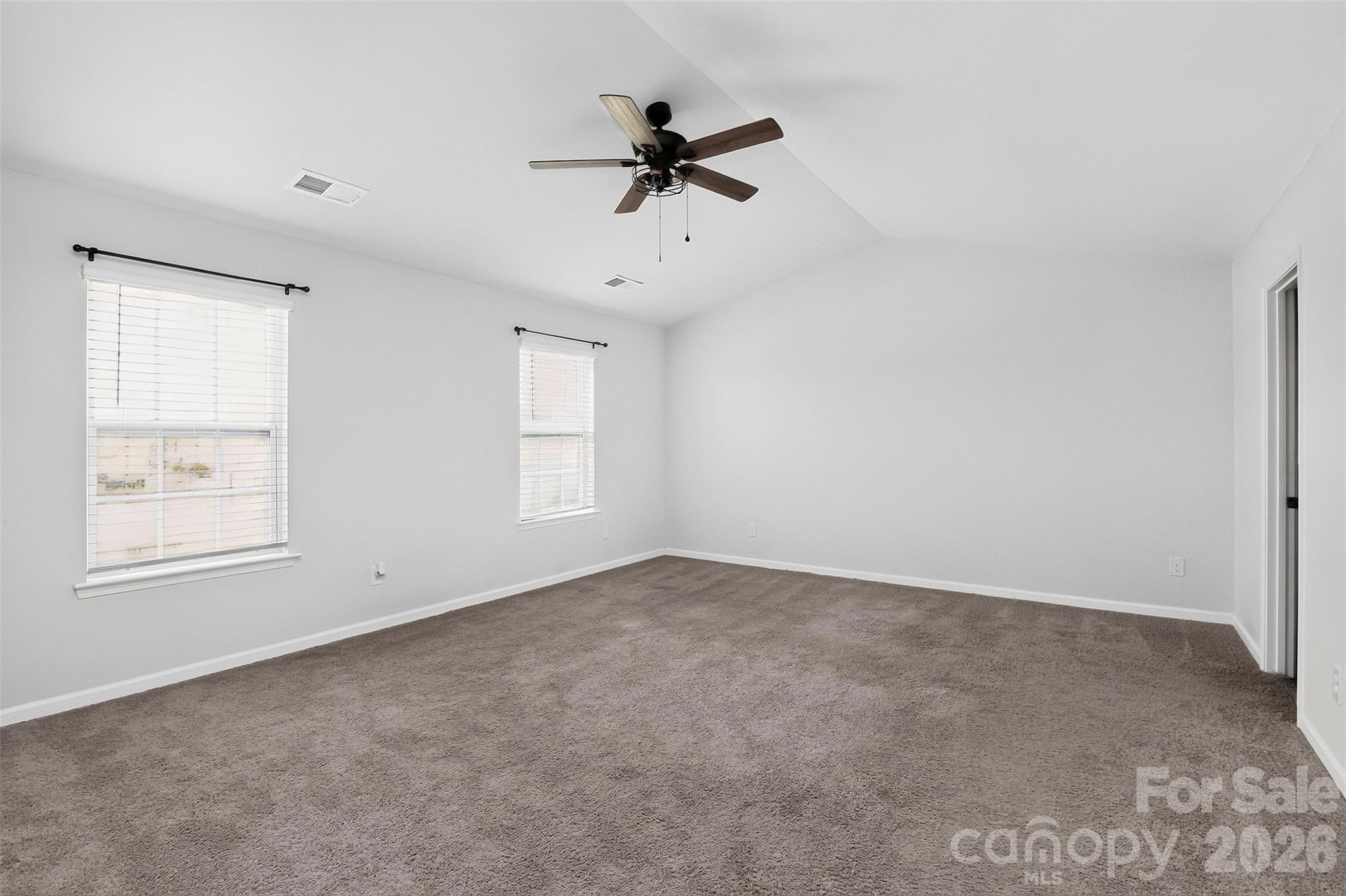9203 Mackinaw Drive Property Photo 6