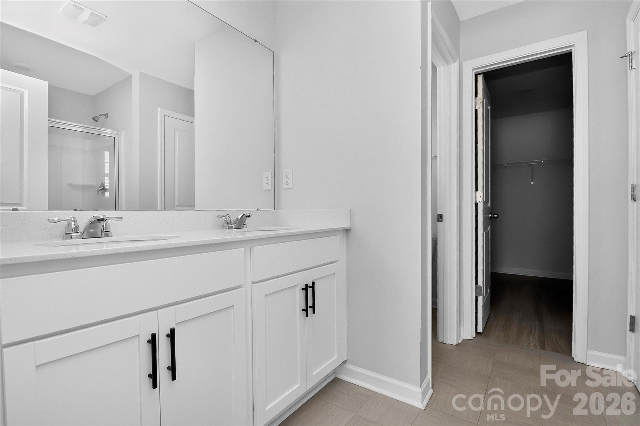 9203 Mackinaw Drive Property Photo 12