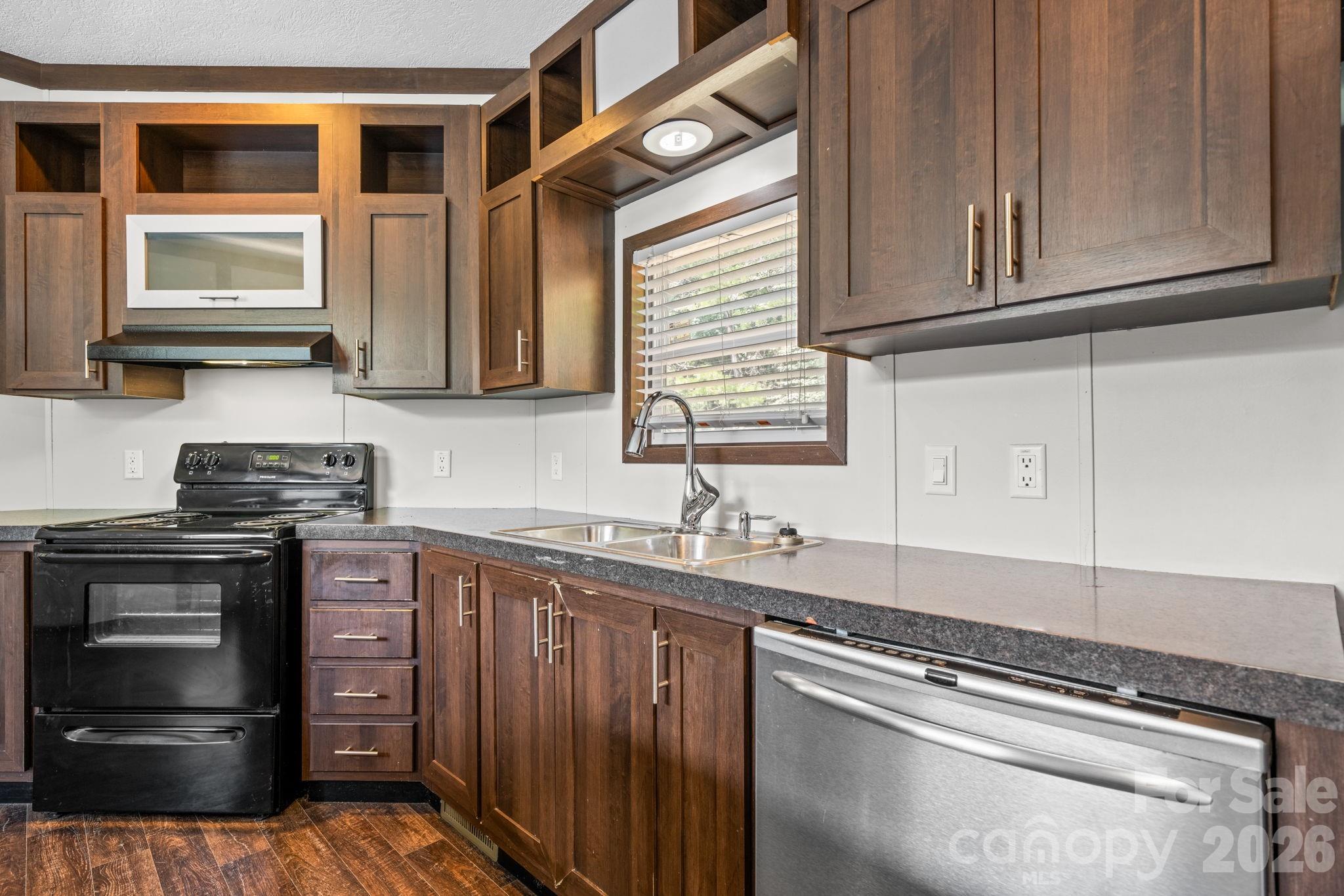 2876 Burma Road Property Photo 5