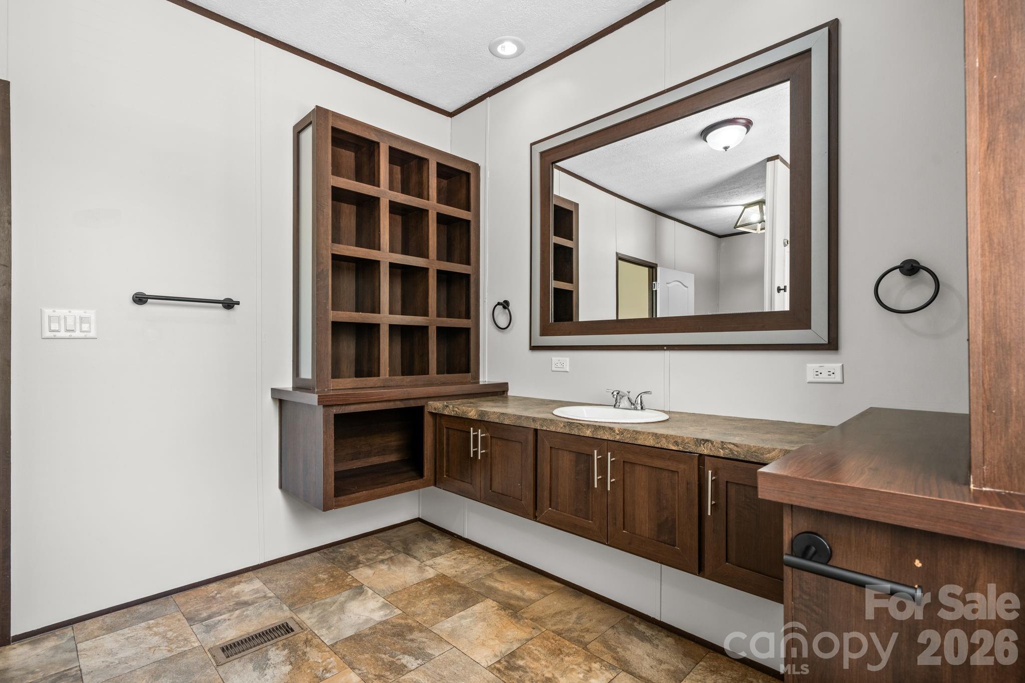 2876 Burma Road Property Photo 21