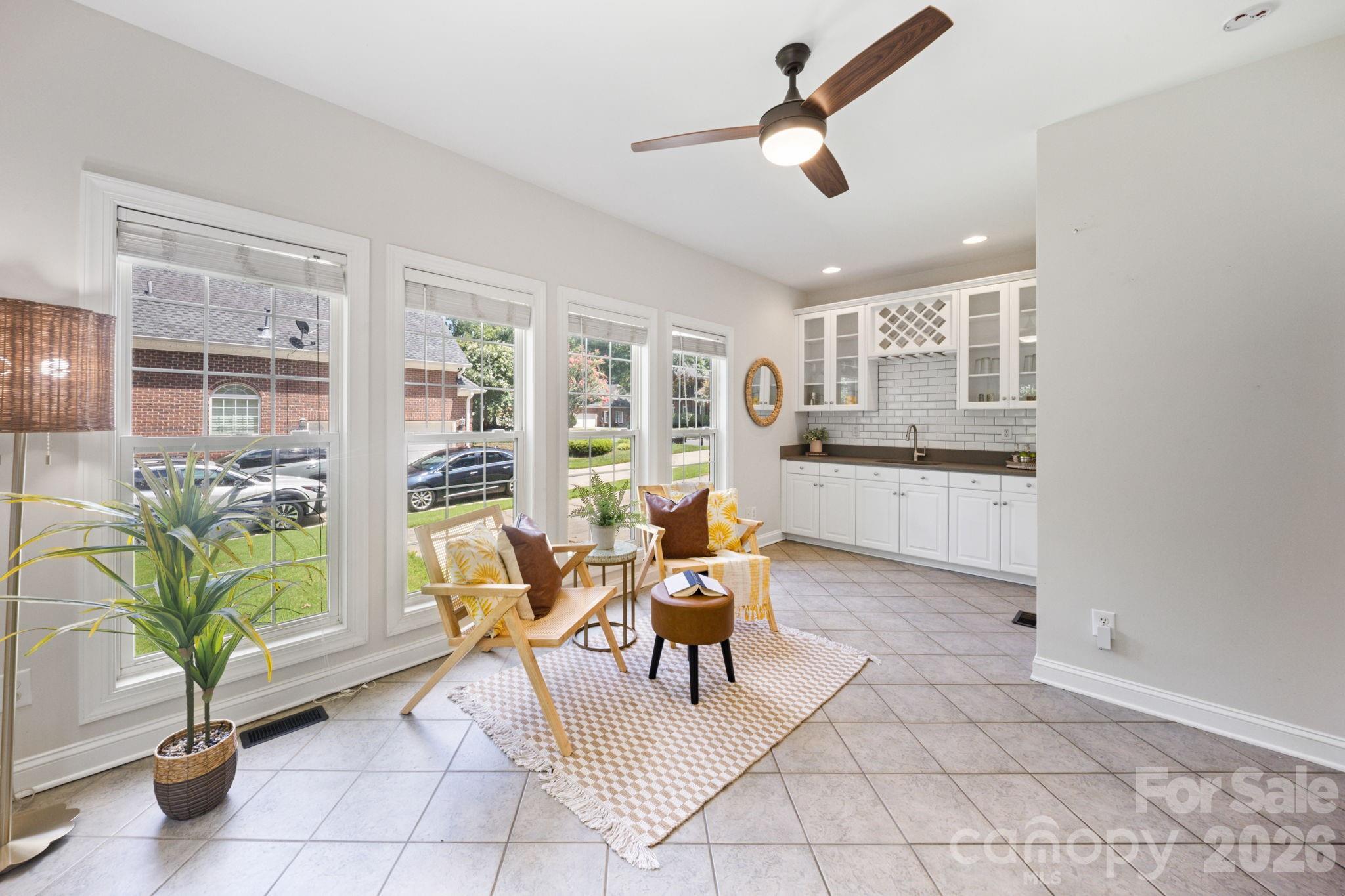 5355 Shannamara Drive Property Photo 18