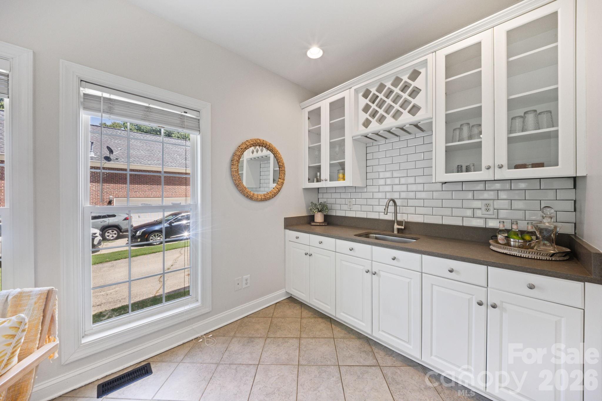 5355 Shannamara Drive Property Photo 19