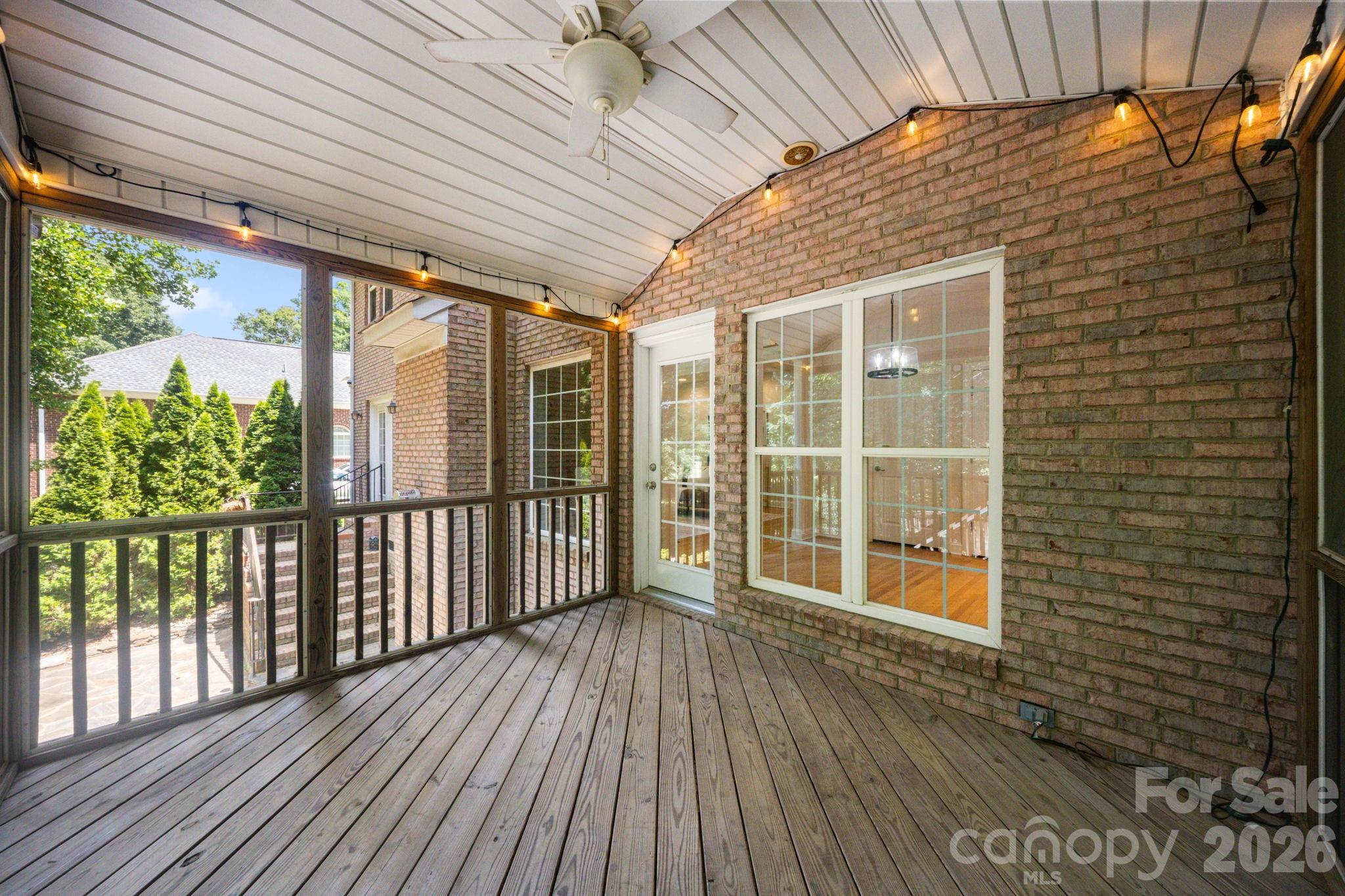 5355 Shannamara Drive Property Photo 35