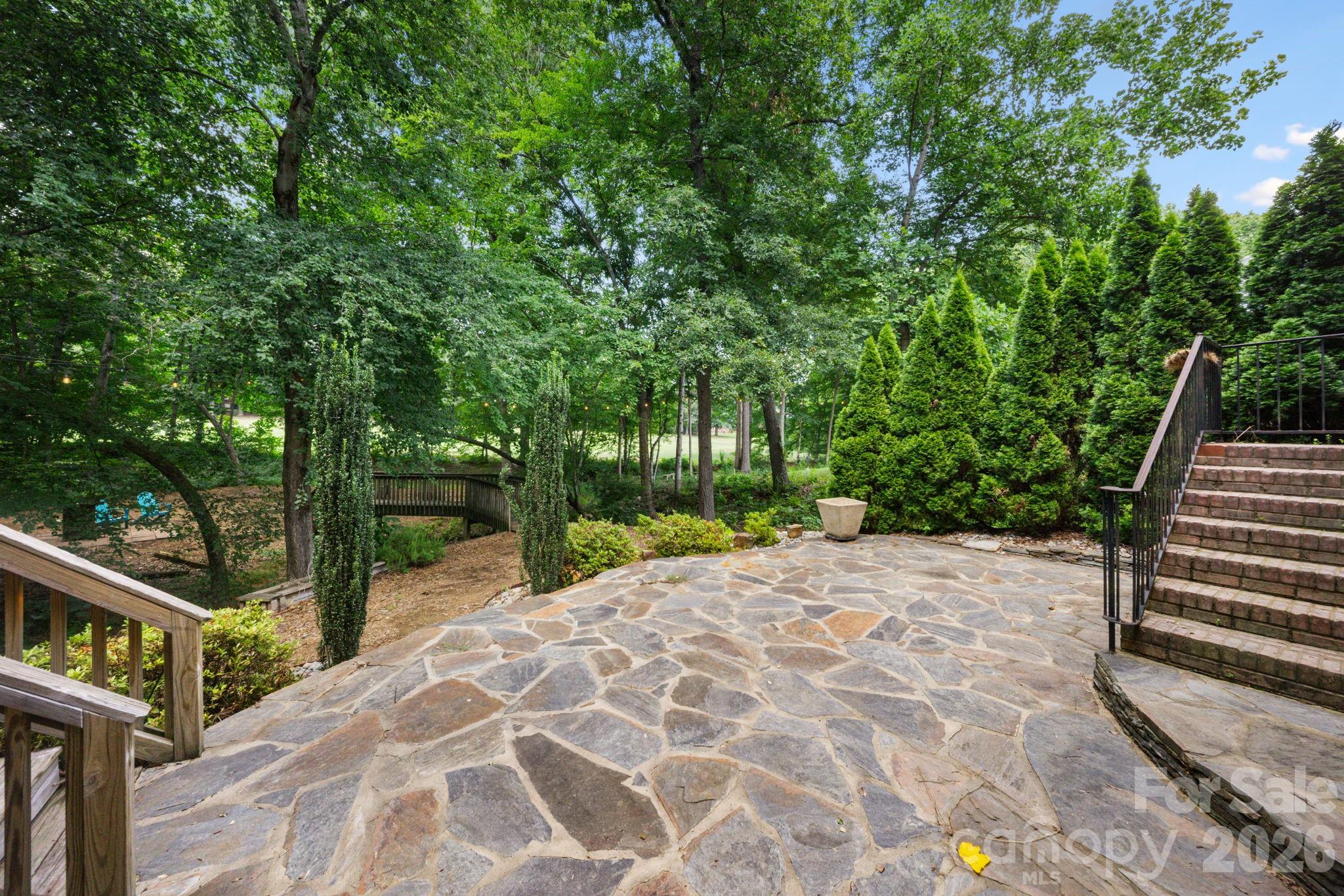 5355 Shannamara Drive Property Photo 37