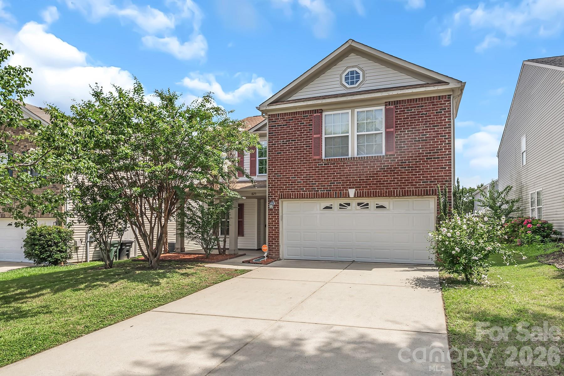 825 Chastain Avenue Property Photo 1