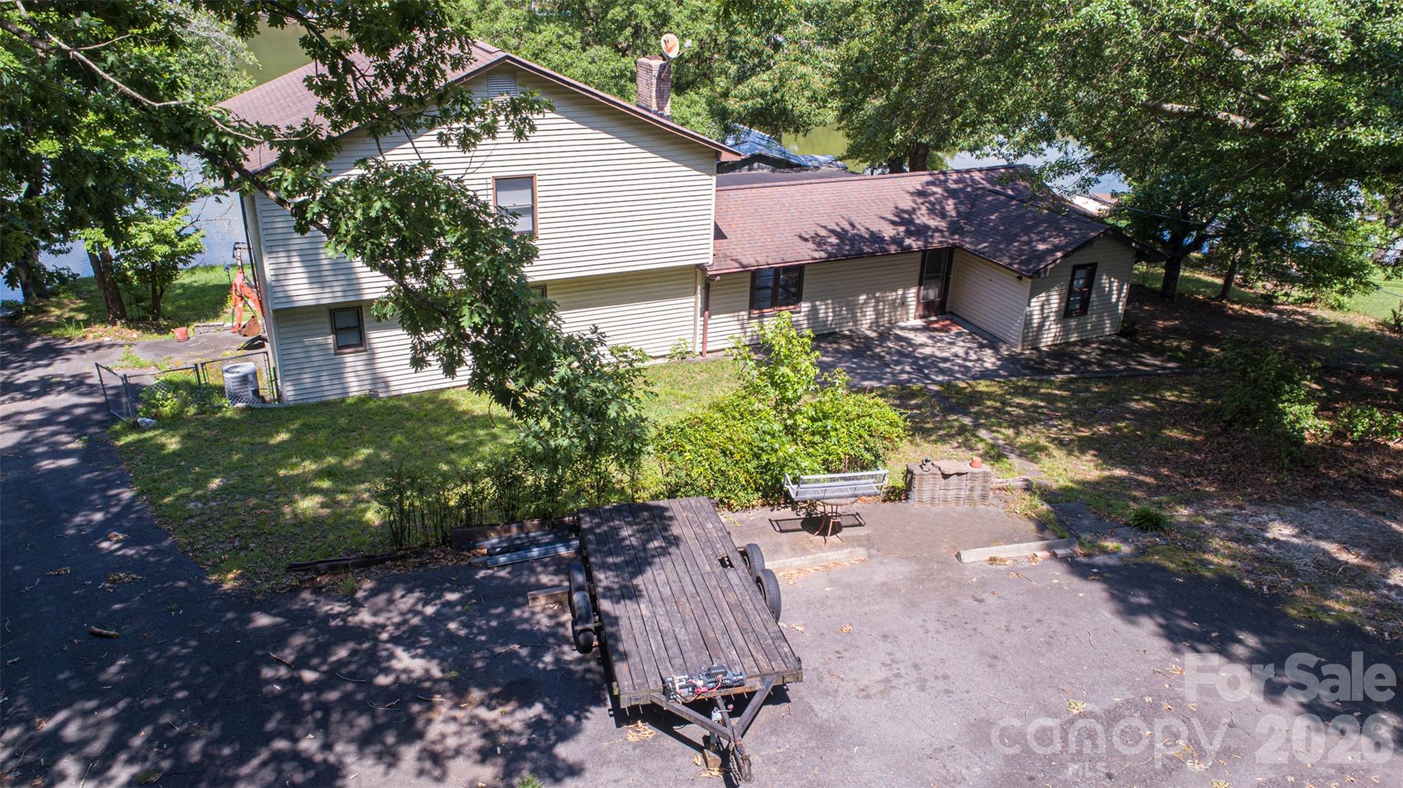 15722 Rhinehill Road Property Photo 2